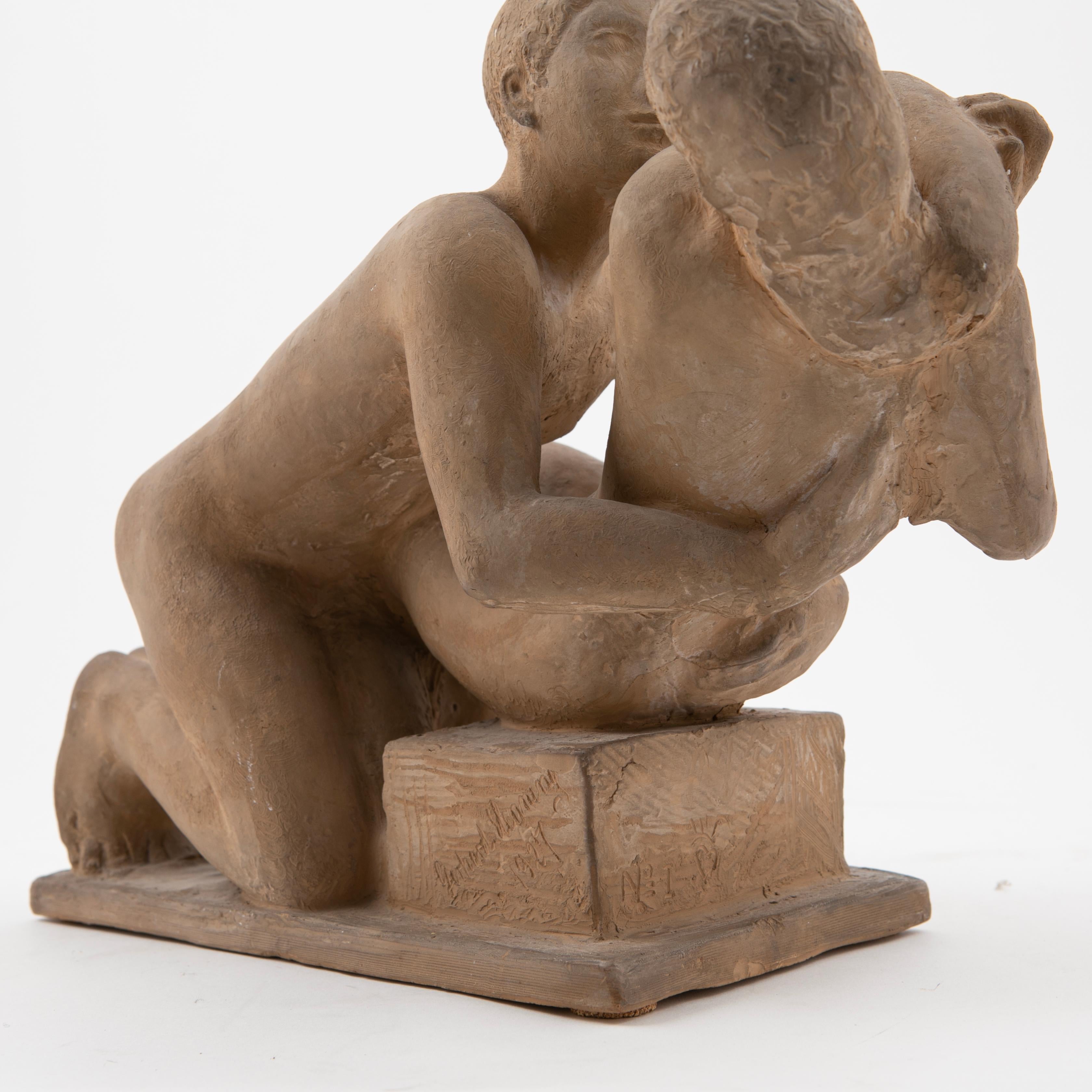 Gerhard Henning Escultura de arcilla de hombre y mujer en venta 8