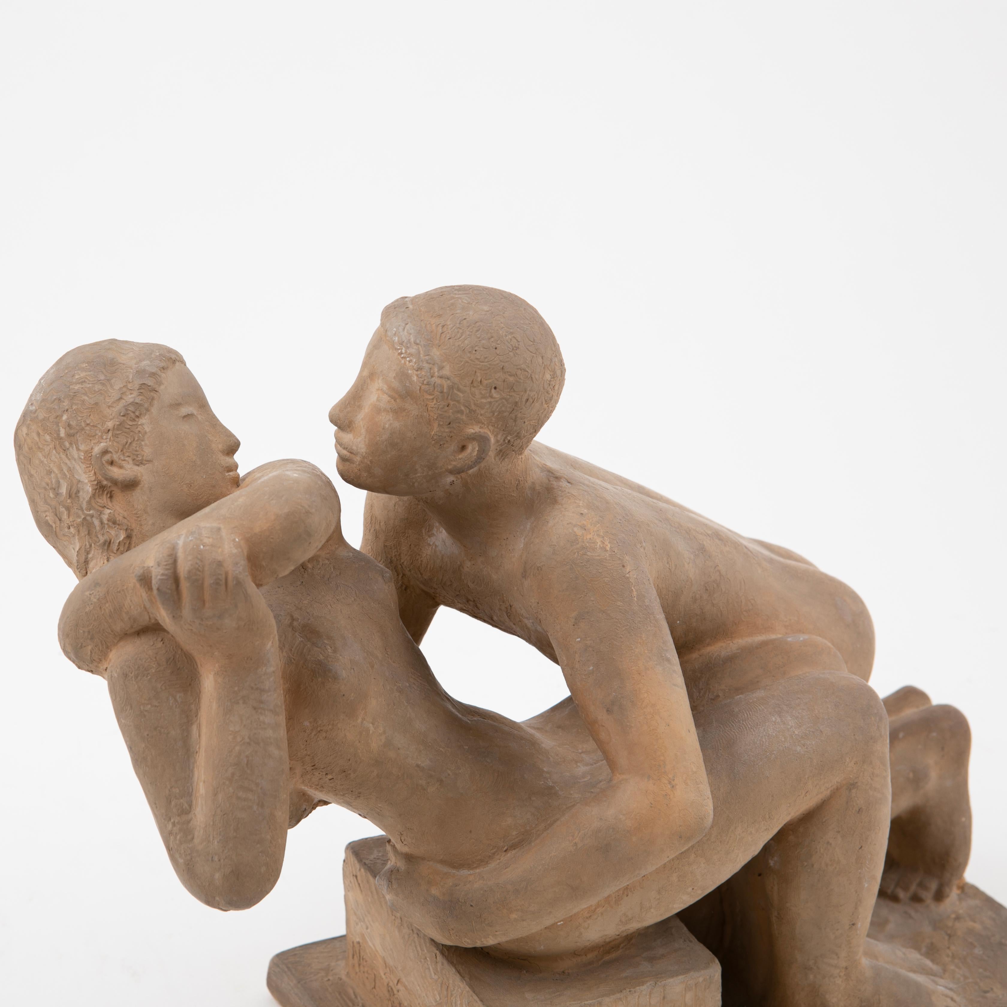 20ième siècle Gerhard Henning Sculpture en terre cuite Homme et Femme en vente