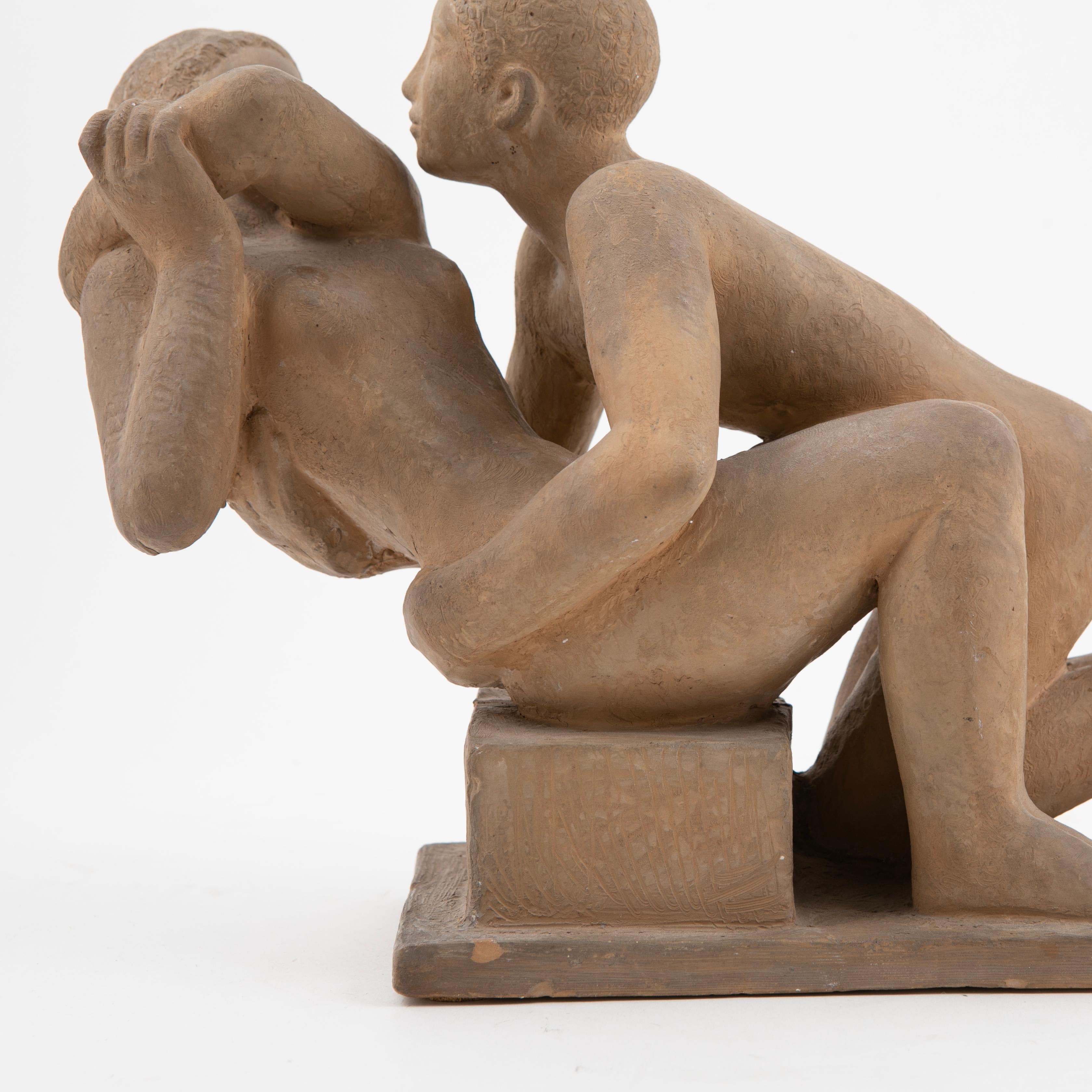Gerhard Henning Sculpture en terre cuite Homme et Femme en vente 1