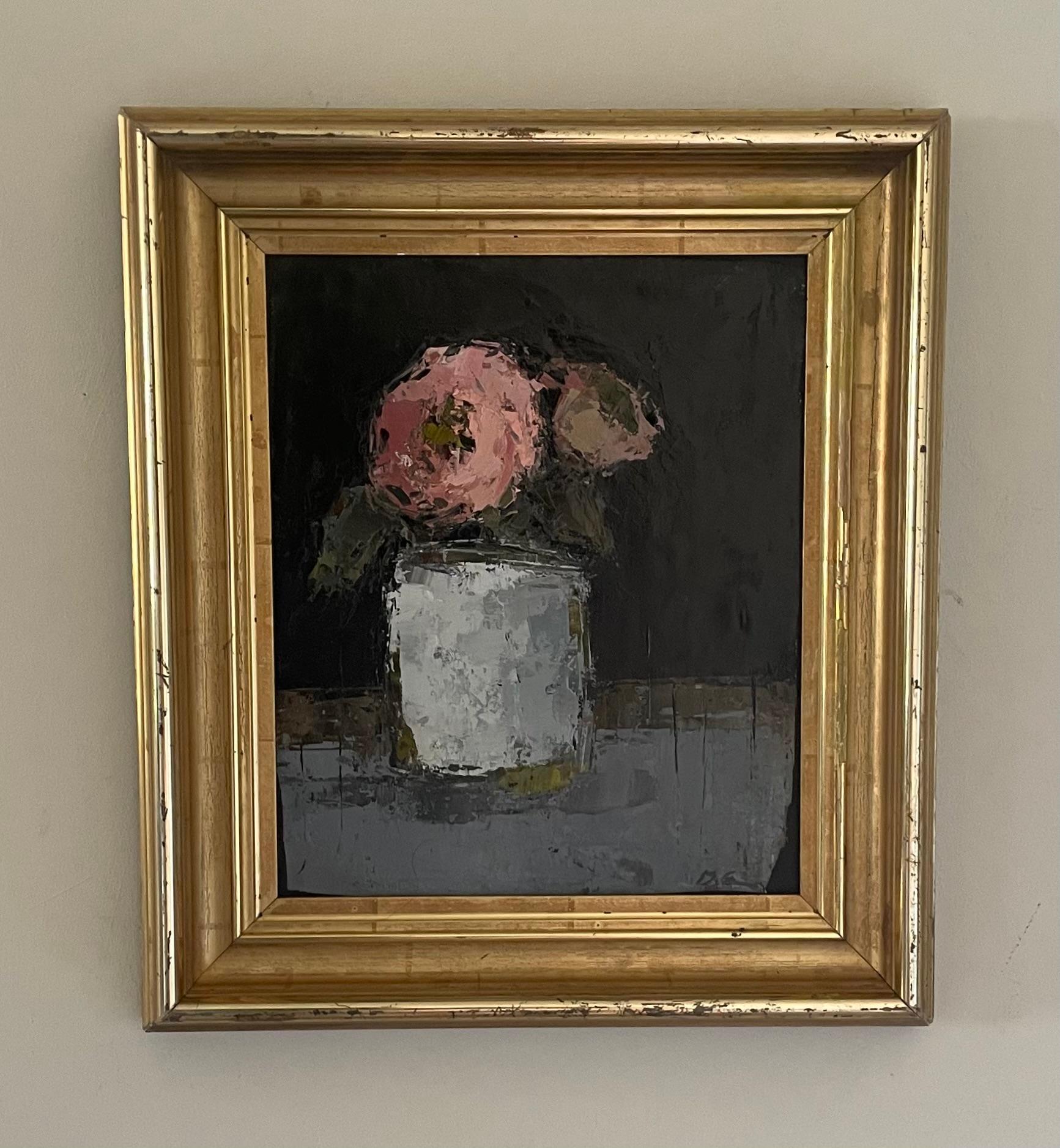 Rose in White Jar von Geri Eubanks, Petite Impressionist Still Life Ölgemälde im Angebot 1