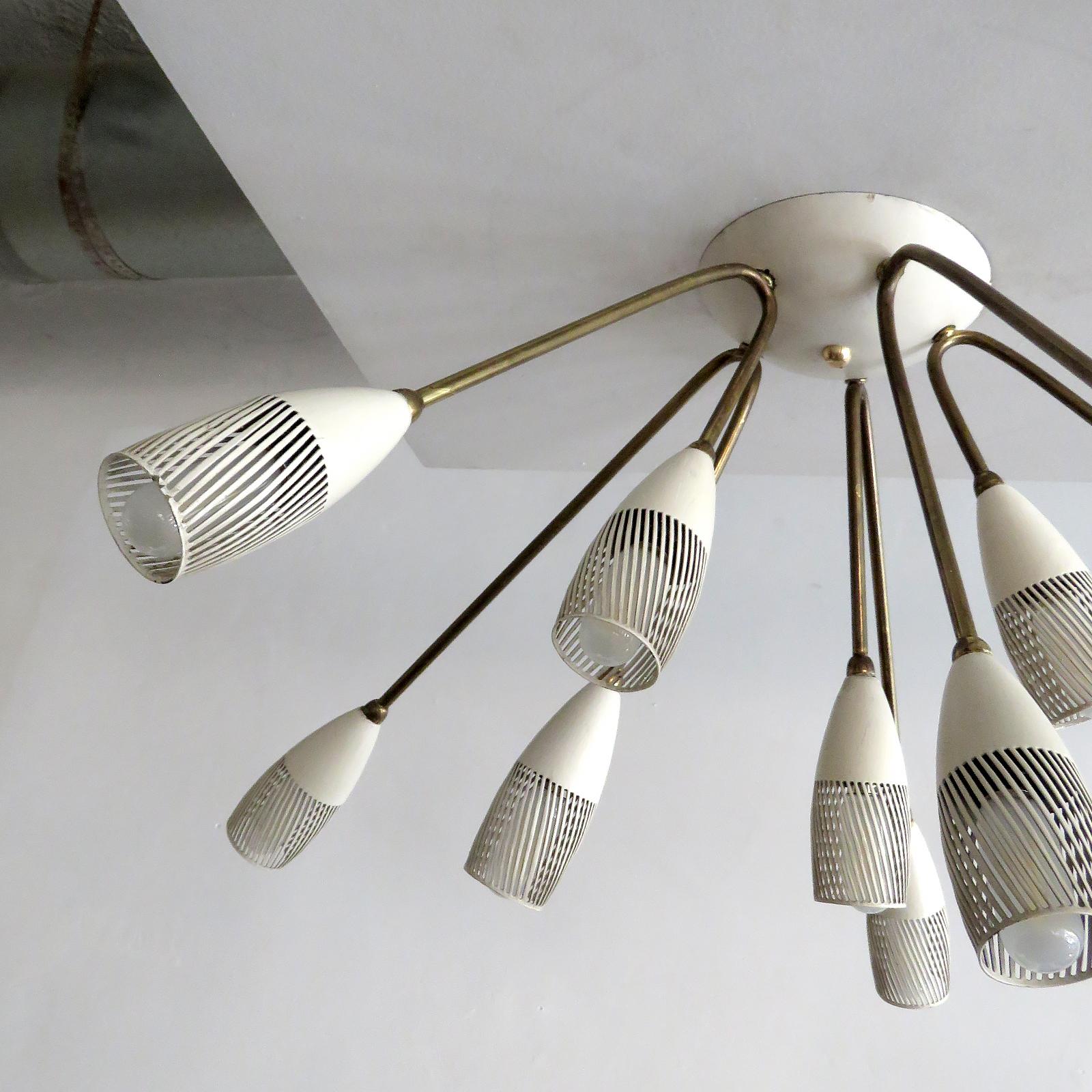 Émaillé Lampe allemande à 10 bras, 1950 en vente