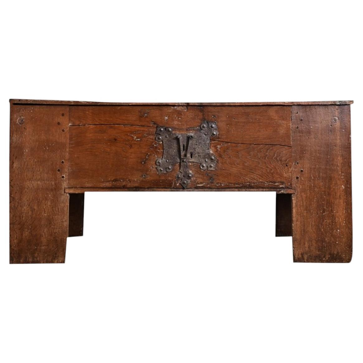 16th Century German Oak Coffer-Trunk, Handcrafted with Iron Hardware For Sale