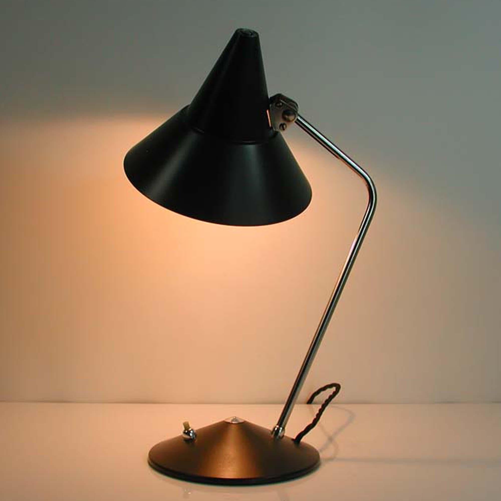 German 1950s Industrial Desk Lamp by HELO Leuchten 3