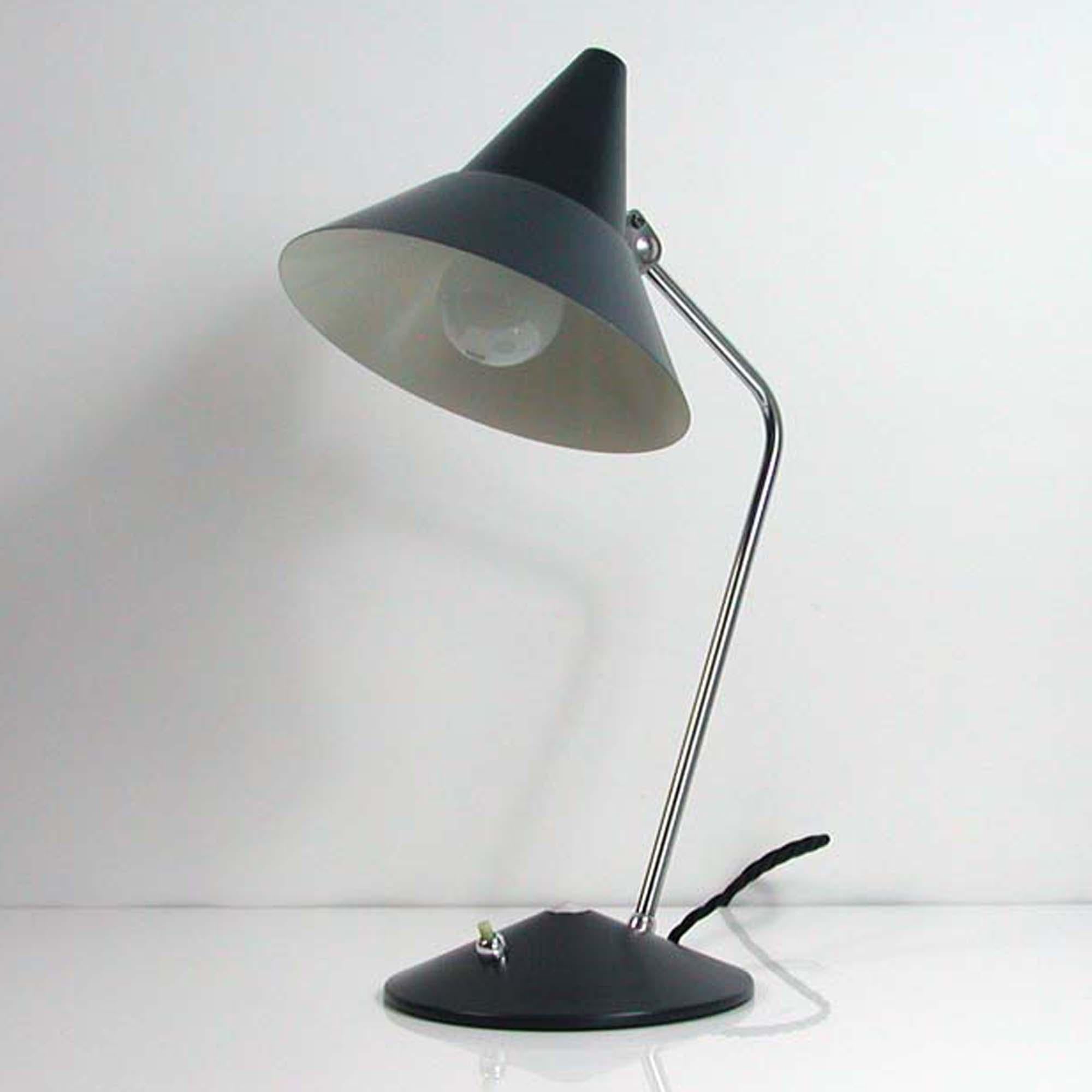 German 1950s Industrial Desk Lamp by HELO Leuchten 4