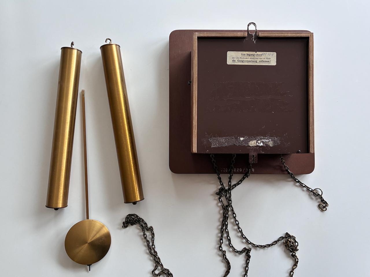 Reloj de pared alemán Junghans de los años 60 con péndulo + pesas + gong Alemán en venta