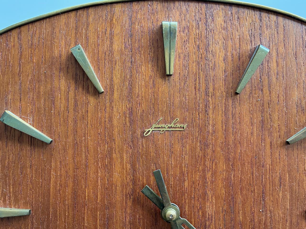 Reloj de pared alemán Junghans de los años 60 con péndulo + pesas + gong Alemán en venta