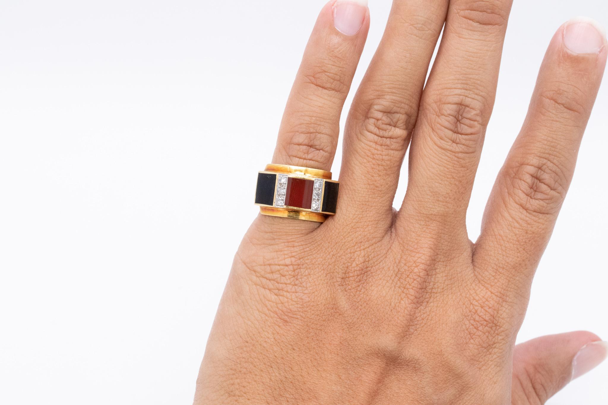 Women's German 1970 Modernist Ring in 18Kt Yellow Gold with Diamonds Carnelian and Onyx For Sale