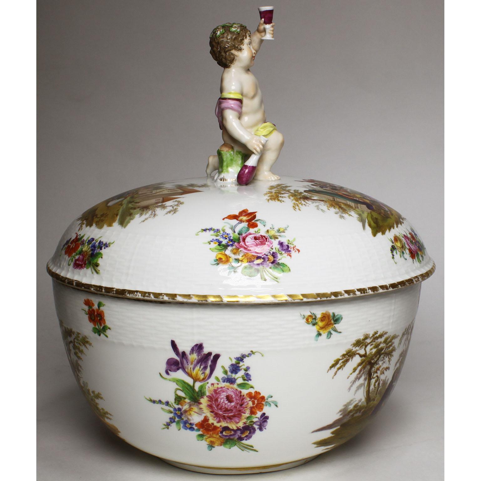 German 19th Century Berlin Porcelain Kpm Covered Bacchus Tureen Centerpiece  For Sale 5