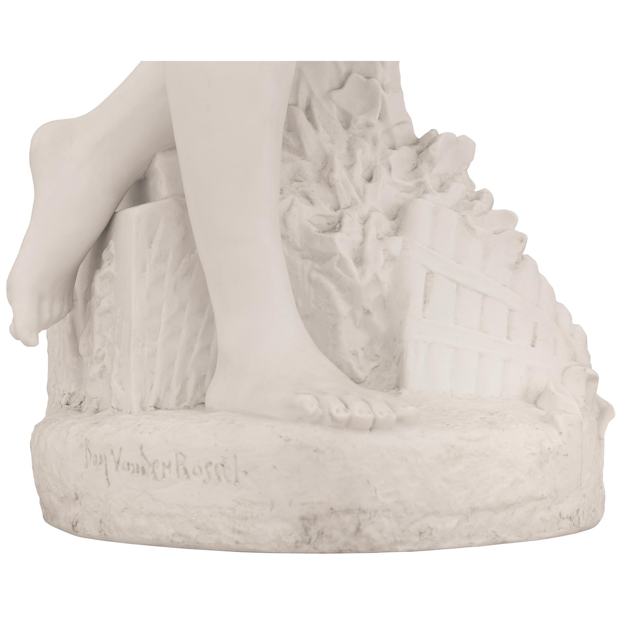 Sculpture allemande du 19ème siècle en porcelaine biscuit signée en vente 1