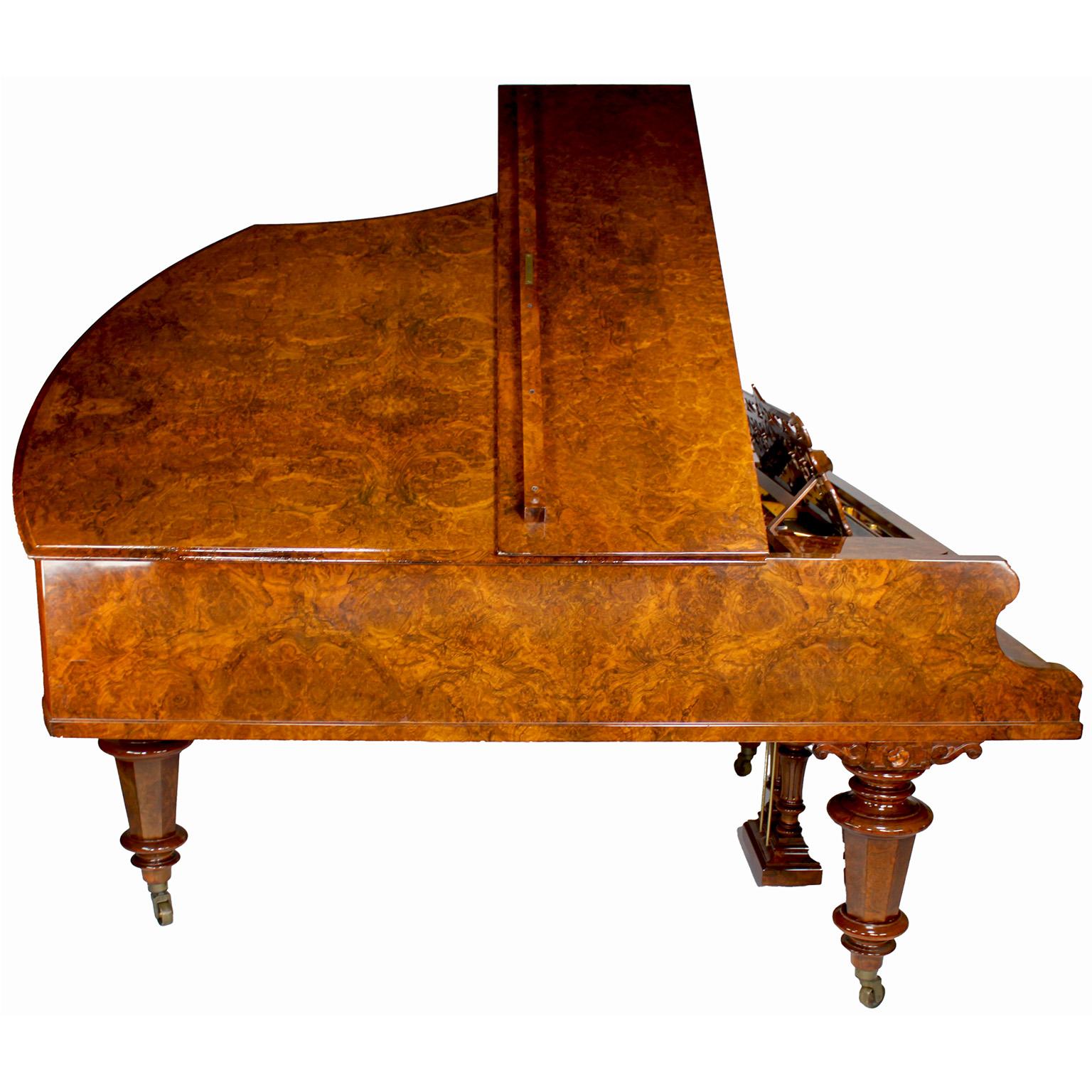 Deutsches Bechstein-Konzert-Grand Piano aus Wurzelnussholz im Louis-XVI.-Stil des 19. Jahrhunderts im Angebot 2
