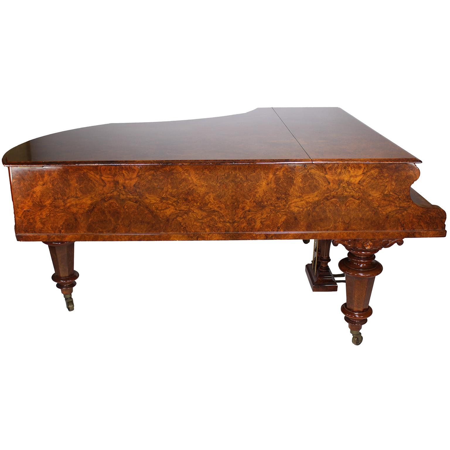 Deutsches Bechstein-Konzert-Grand Piano aus Wurzelnussholz im Louis-XVI.-Stil des 19. Jahrhunderts im Angebot 4