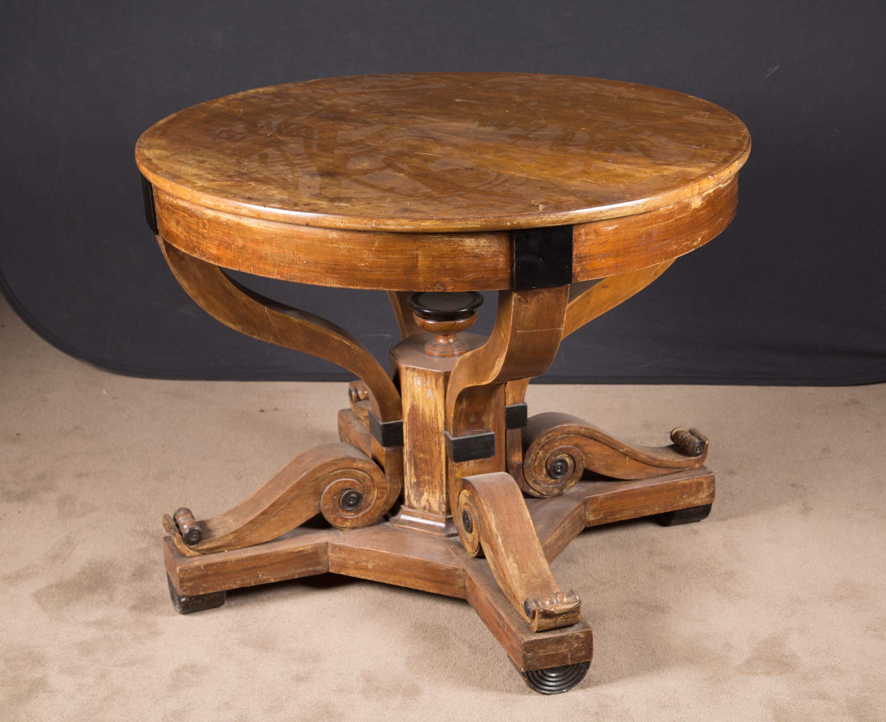 Ebony German 19th Century Period Biedermeier Pedestal Table For Sale