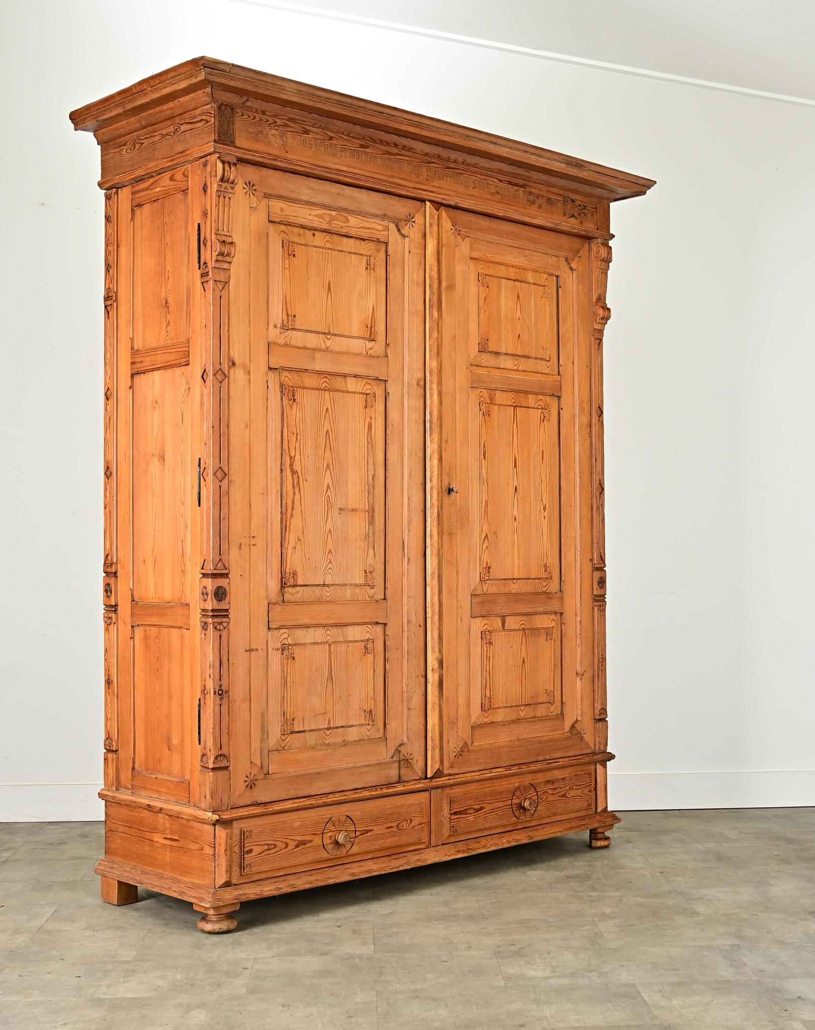 German 19th Century Pine Armoire 4