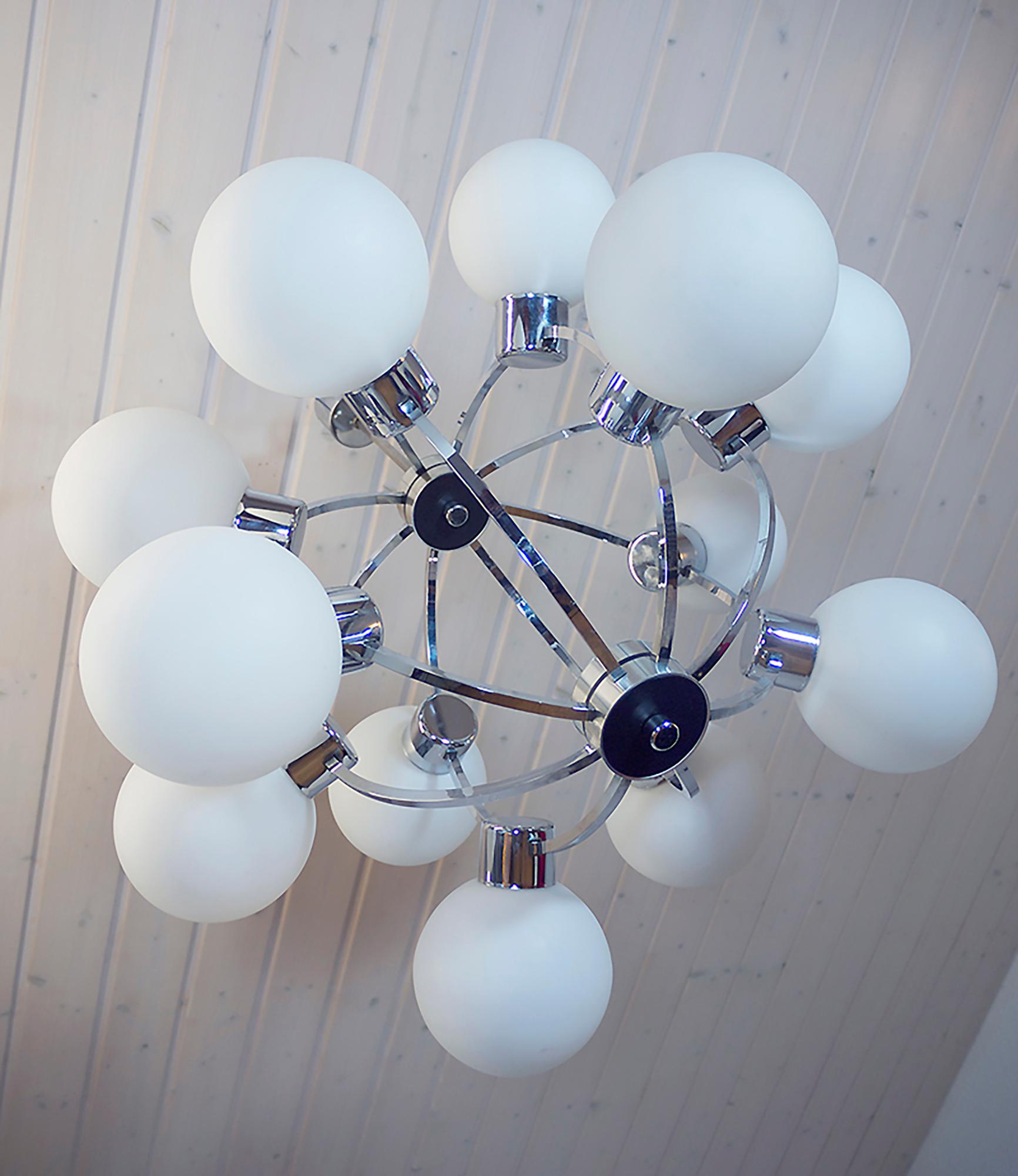 Mid-Century moderno Lampadario Atomic Sputnik tedesco da 26