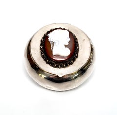 German 800 Silver Mounted Cameo Round Box