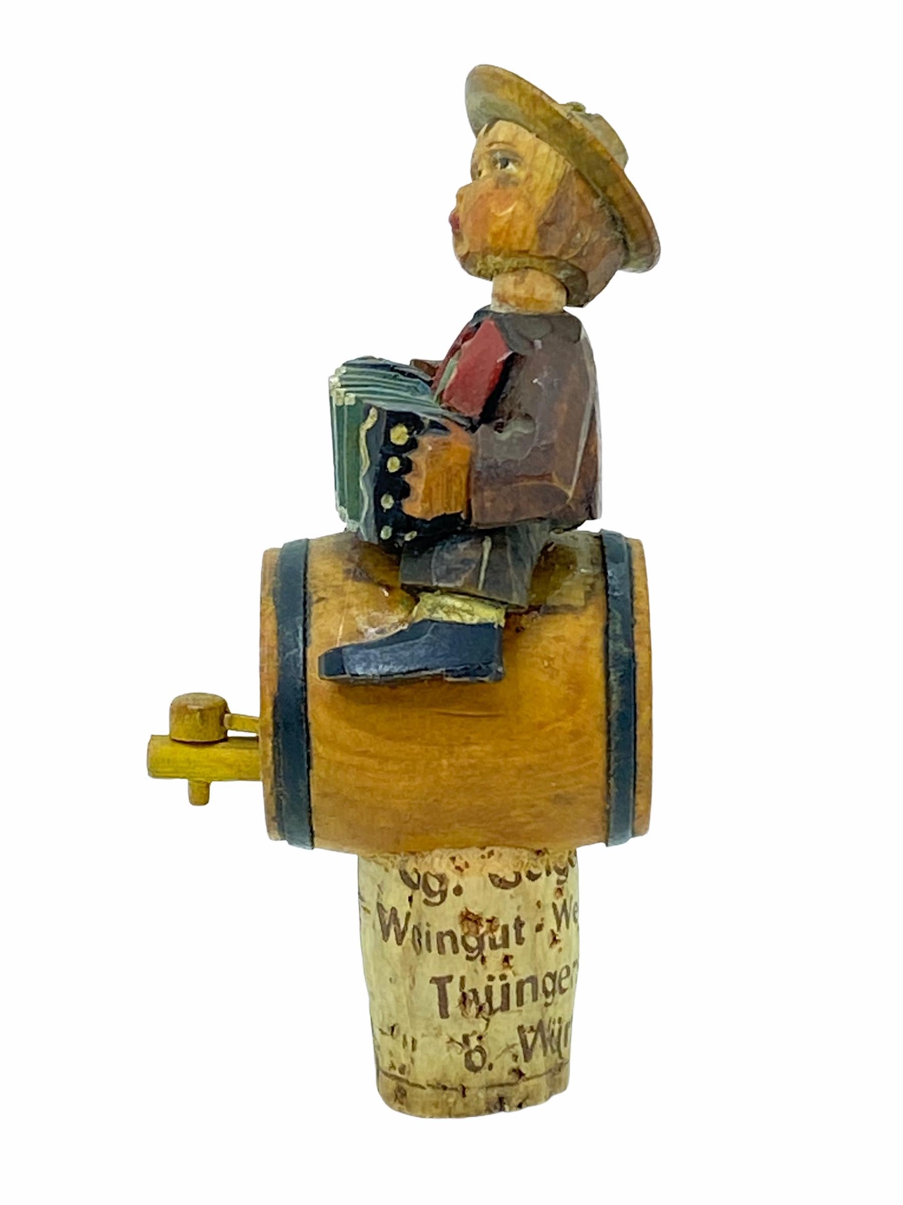 Adorable wood and cork bottle stopper, Germany, 1920s. Ideal decoration bottle stopper. Great idea to surprise your guests or a very interesting gift.