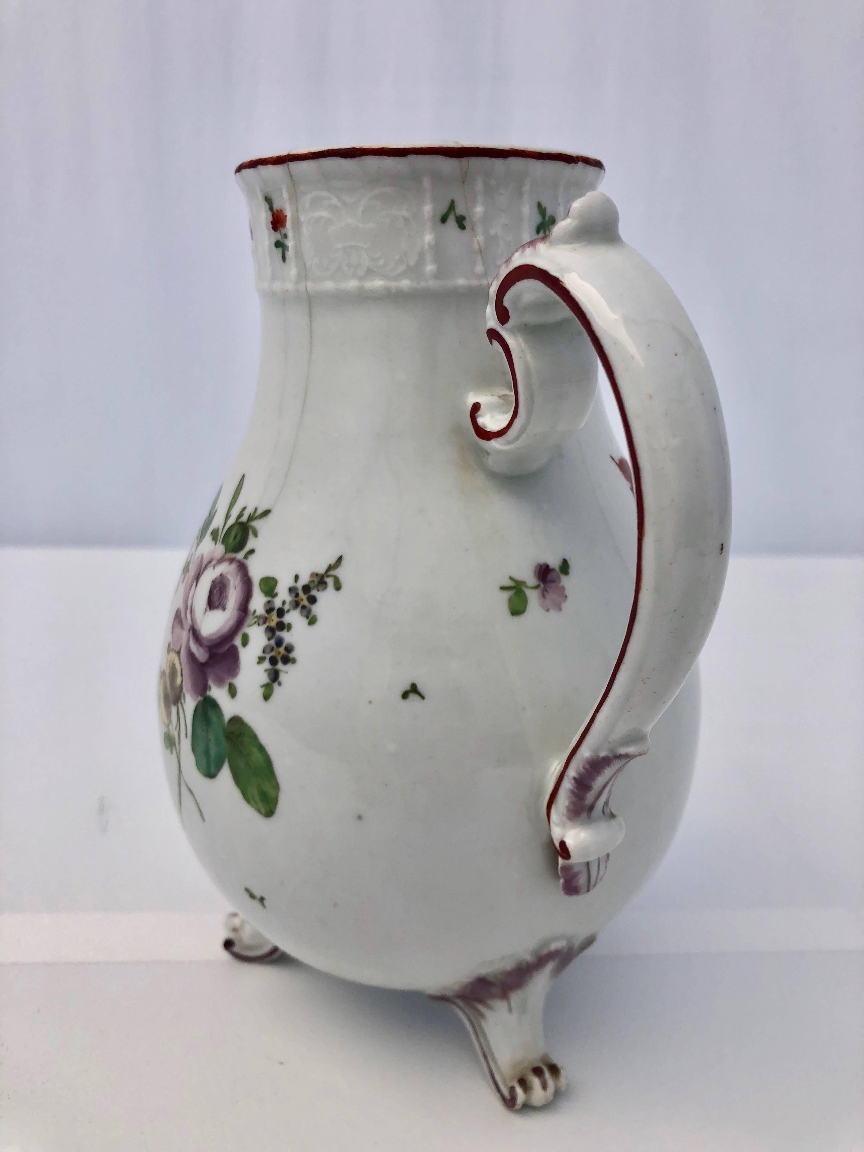 German Louisbourg Faïence Tea Pot with Flower motif and Apple on the Top, 1800s 2