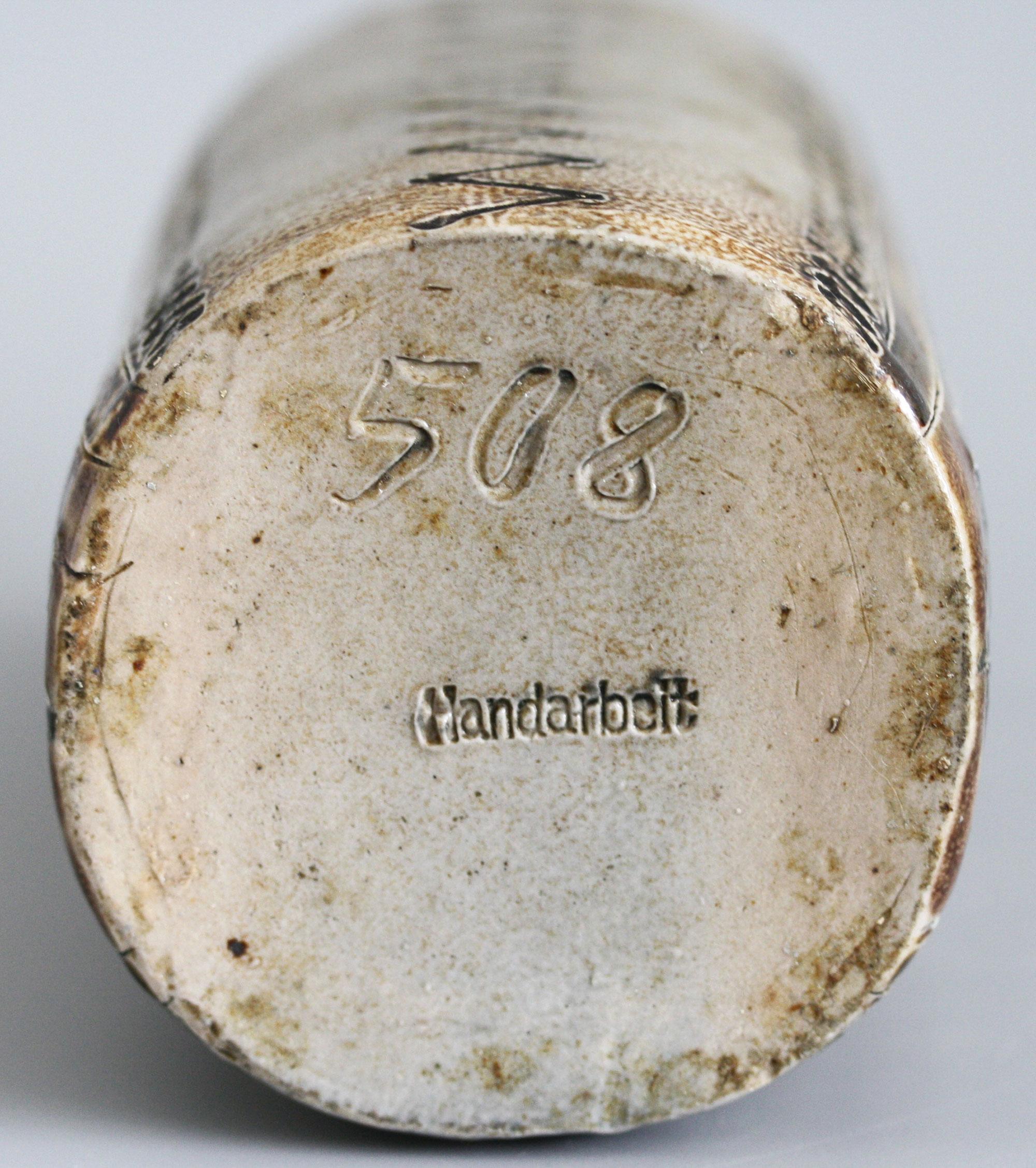 Deutsche antike handgefertigte Salzglasierte Obst gemusterte Steingutflasche, im Zustand „Gut“ im Angebot in Bishop's Stortford, Hertfordshire