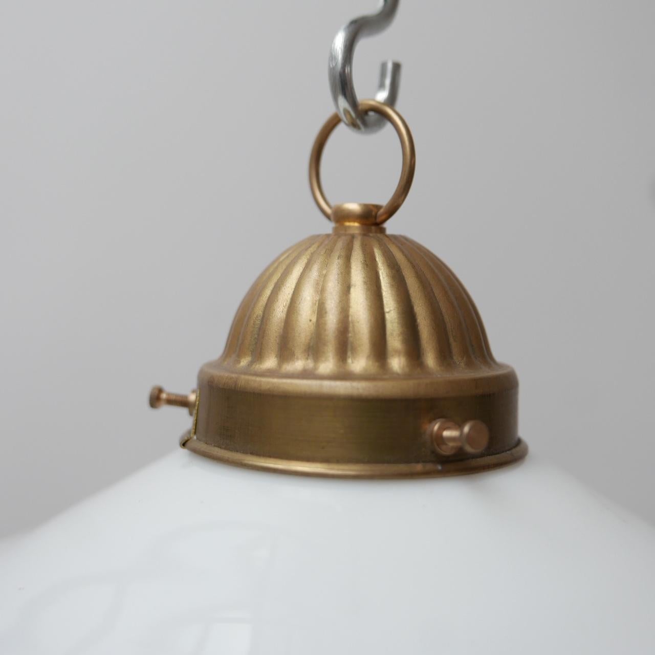 Laiton Grande lampe à suspension allemande ancienne en trois parties en vente