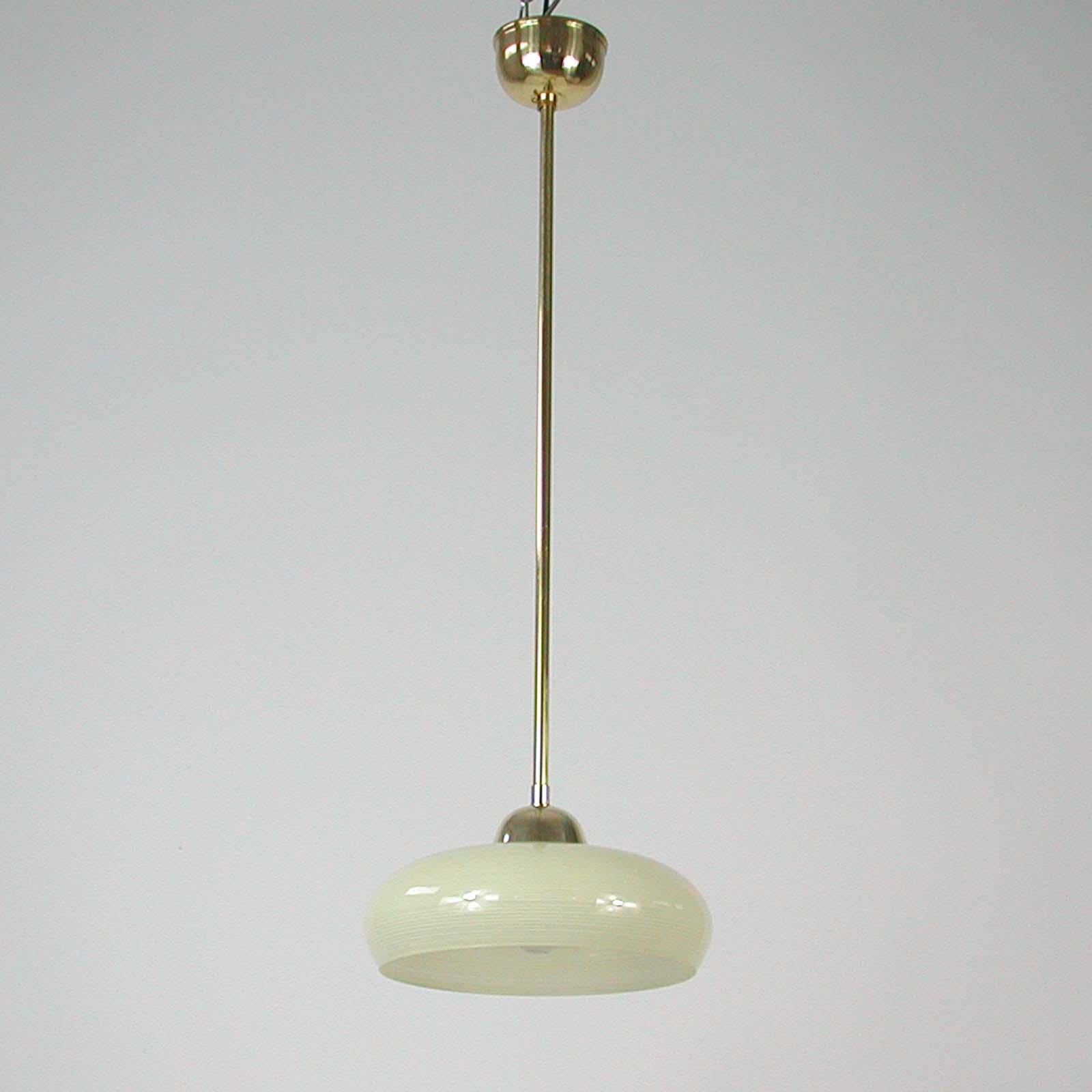 German Art Deco Bauhaus Cream Opaline Striped Glass and Brass Pendant, 1930s In Good Condition In NUEMBRECHT, NRW