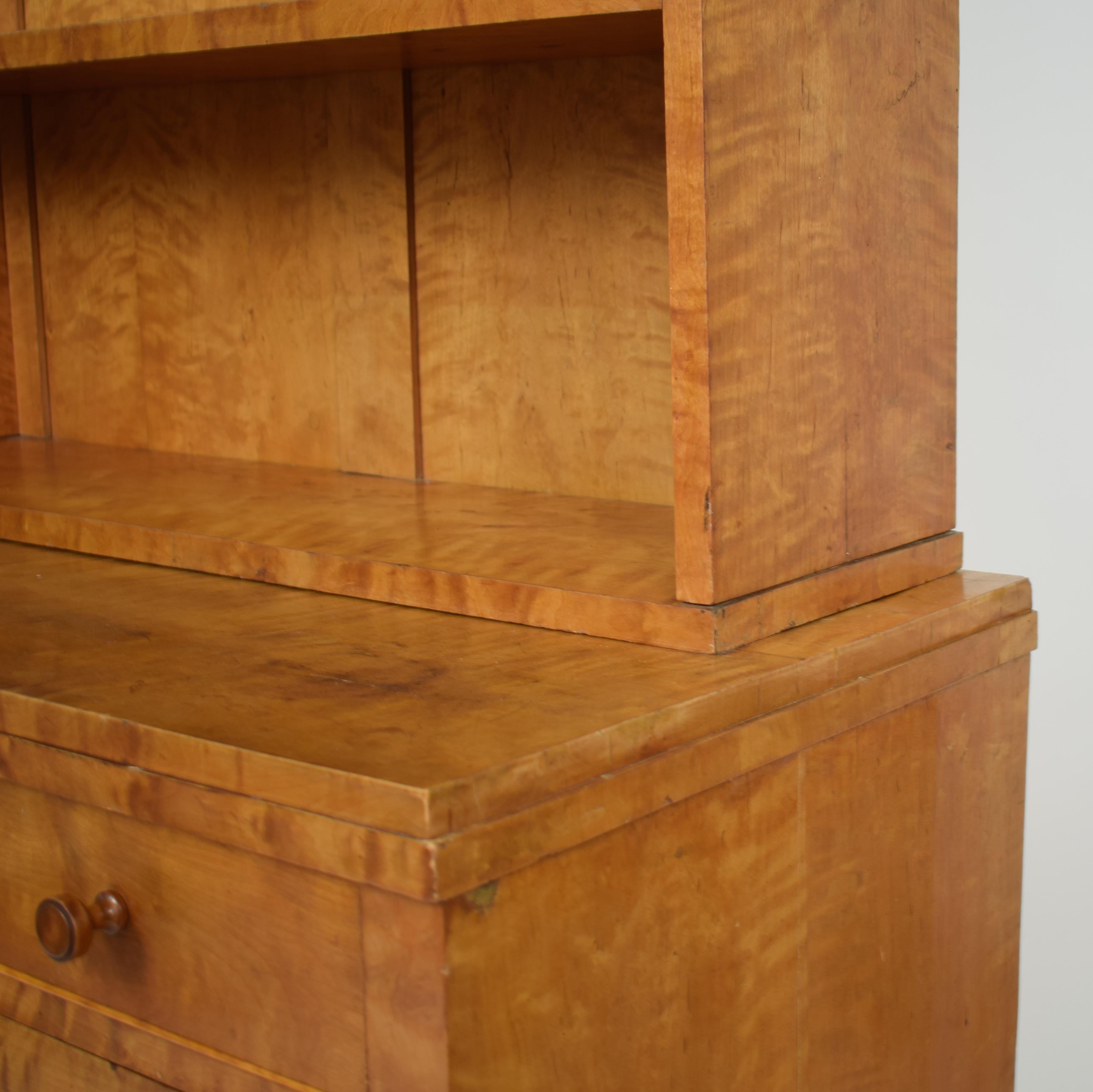 German Art Deco Bookcase or Chest of Drawers in Light Brown Birch, circa 1930 8