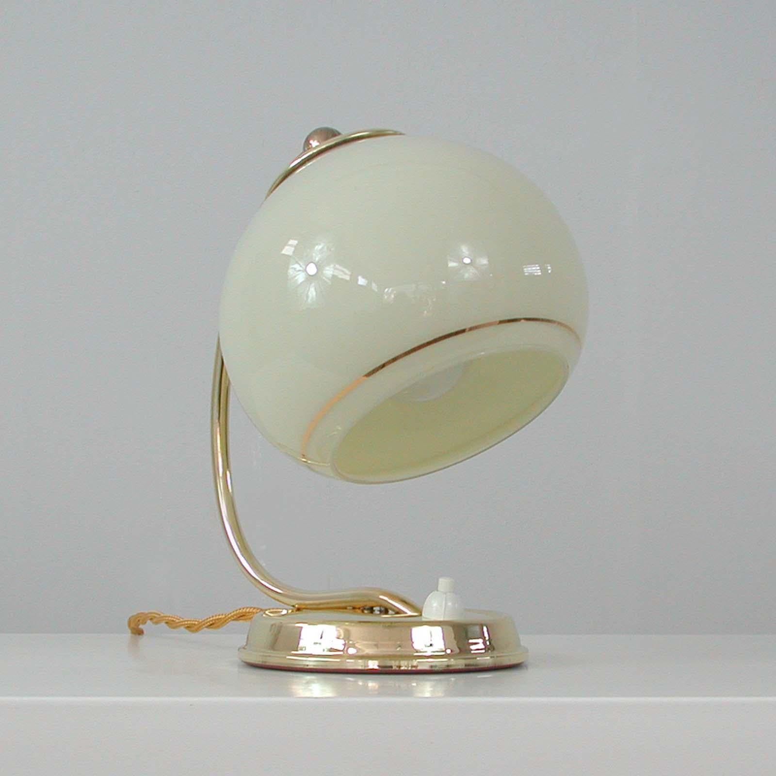 Mid-20th Century German Art Deco Brass & Opaline Table Lamp, 1930s