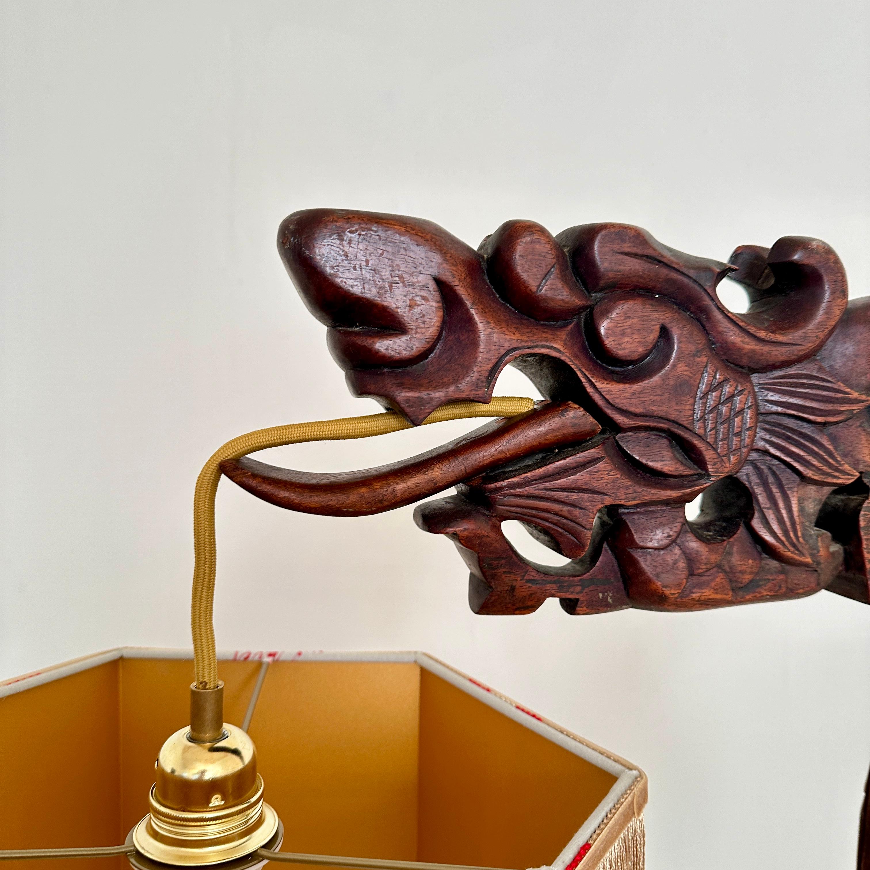 German Art Deco Floor Lamp in the Shape of a Dragon, carved with lampshade, 1920 For Sale 9