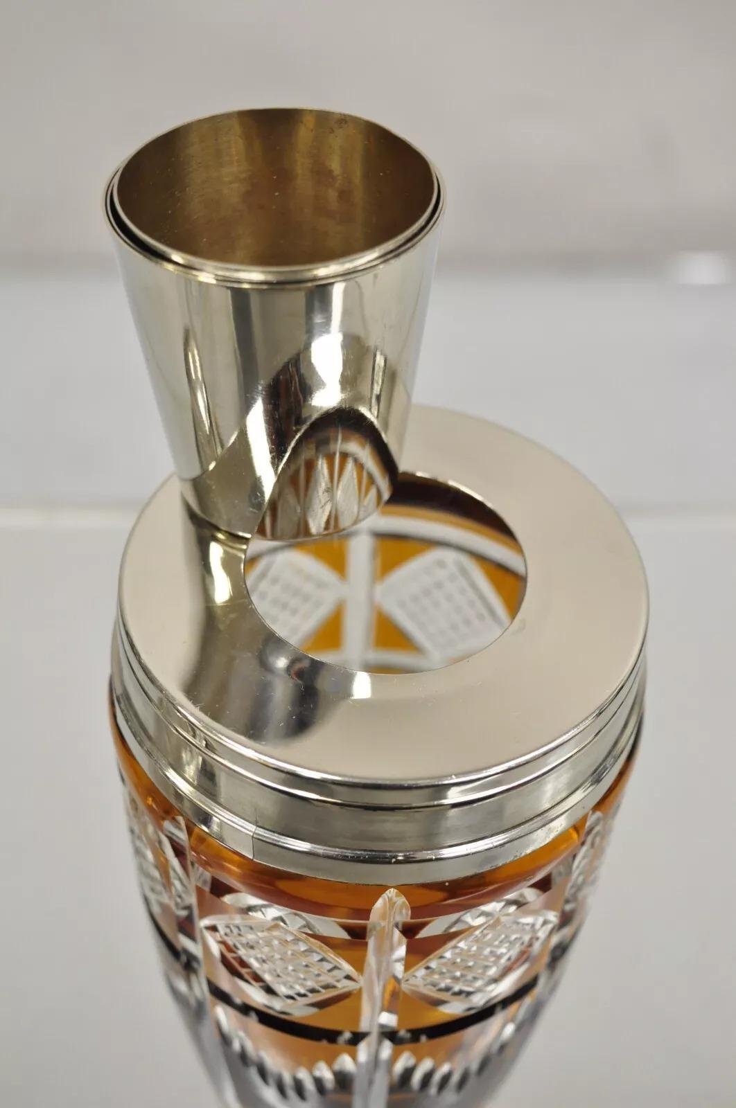 Sconosciuto Shakers da cocktail Martini in vetro tagliato arancione Art Deco tedesco in vendita