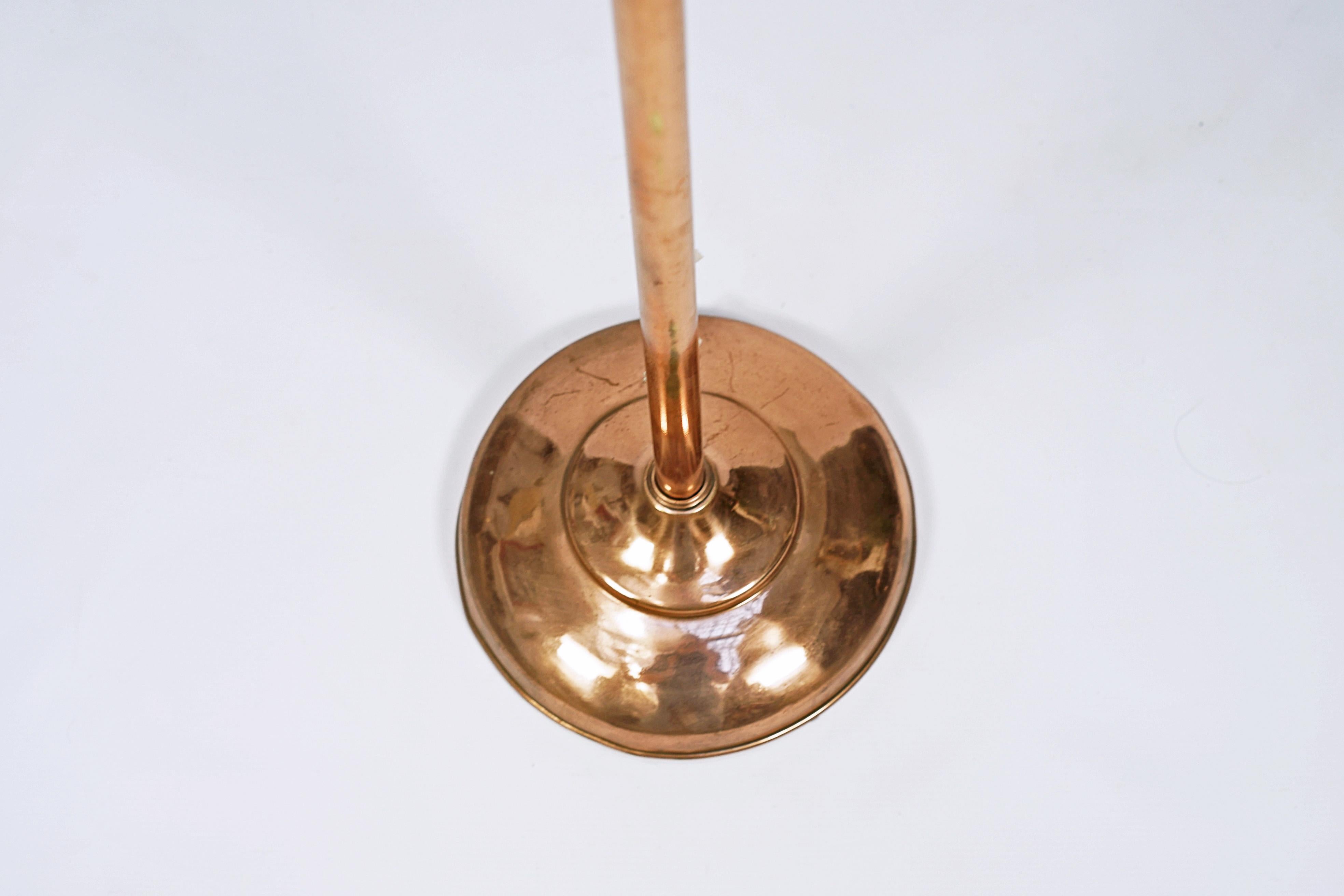 Deutsche Art Deco Stehlampe im Zustand „Gut“ im Angebot in Ciudad Autónoma Buenos Aires, C