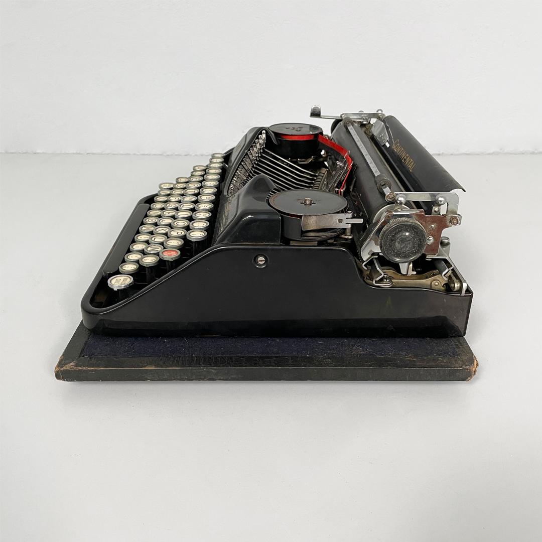 Máquina de escribir alemana Continental Art Deco de Wanderer-Werke A.G. Chemnitz, años 30 en Desgastado estado para la venta en MIlano, IT