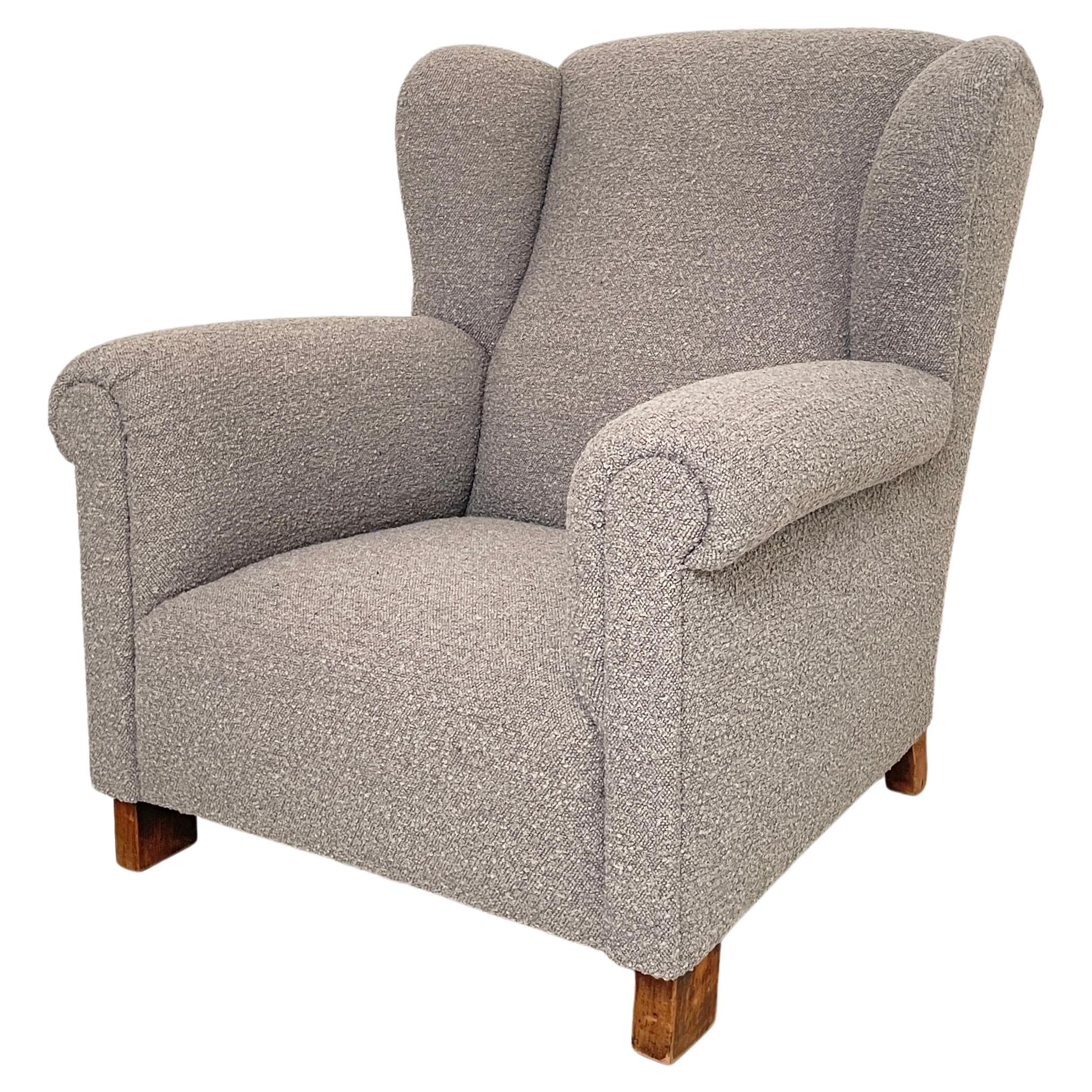 German Art Deco Wingback Chair in Gray Boucle Fabric, 1925 For Sale