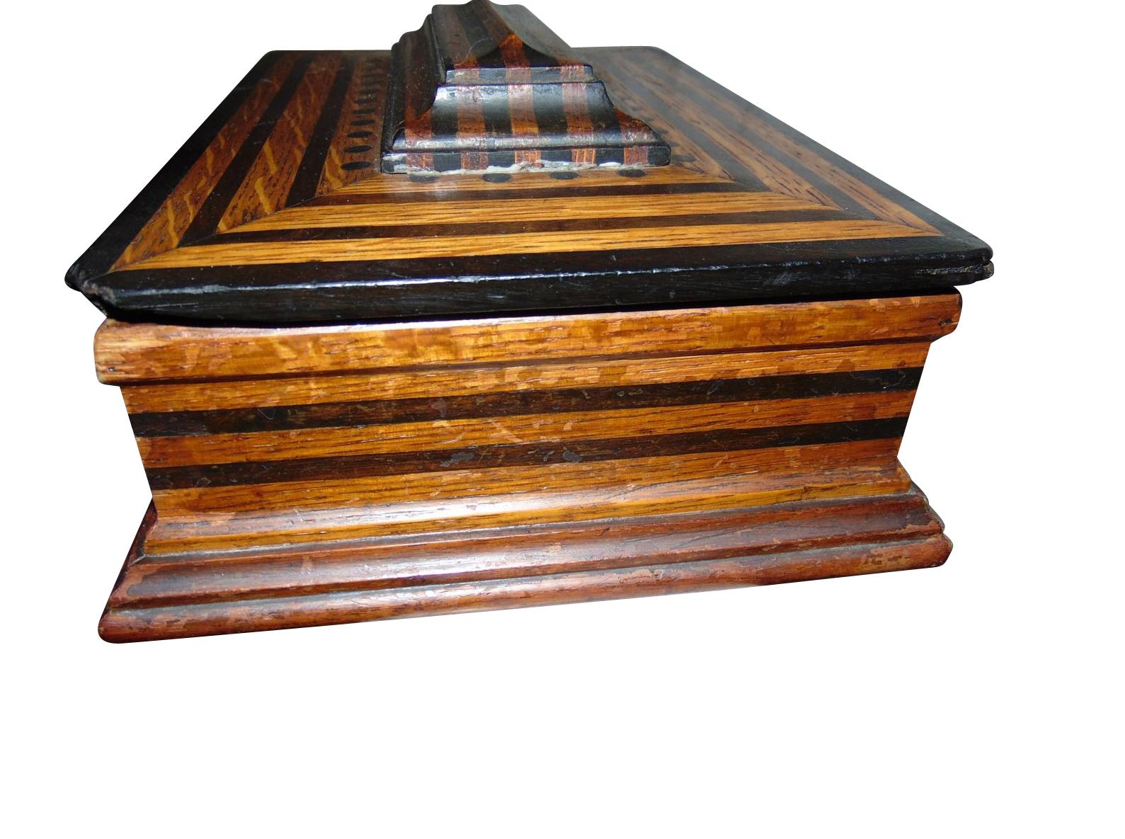 German Art Deco Wood Box or Jewelry Box with Ebonized Details In Good Condition In Senden, NRW