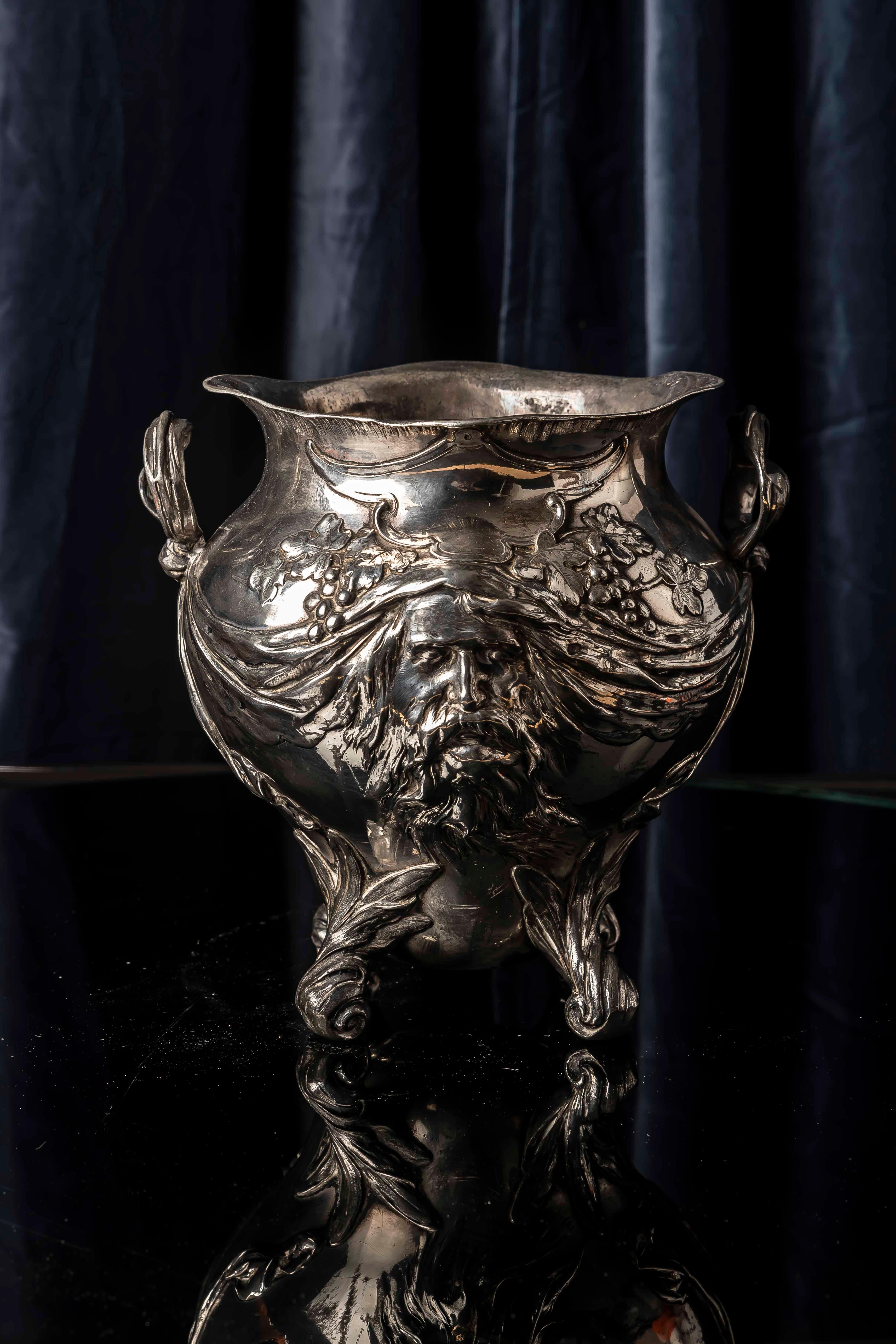 Deutscher Jugendstil Bacchus Sektkühler im Angebot 4