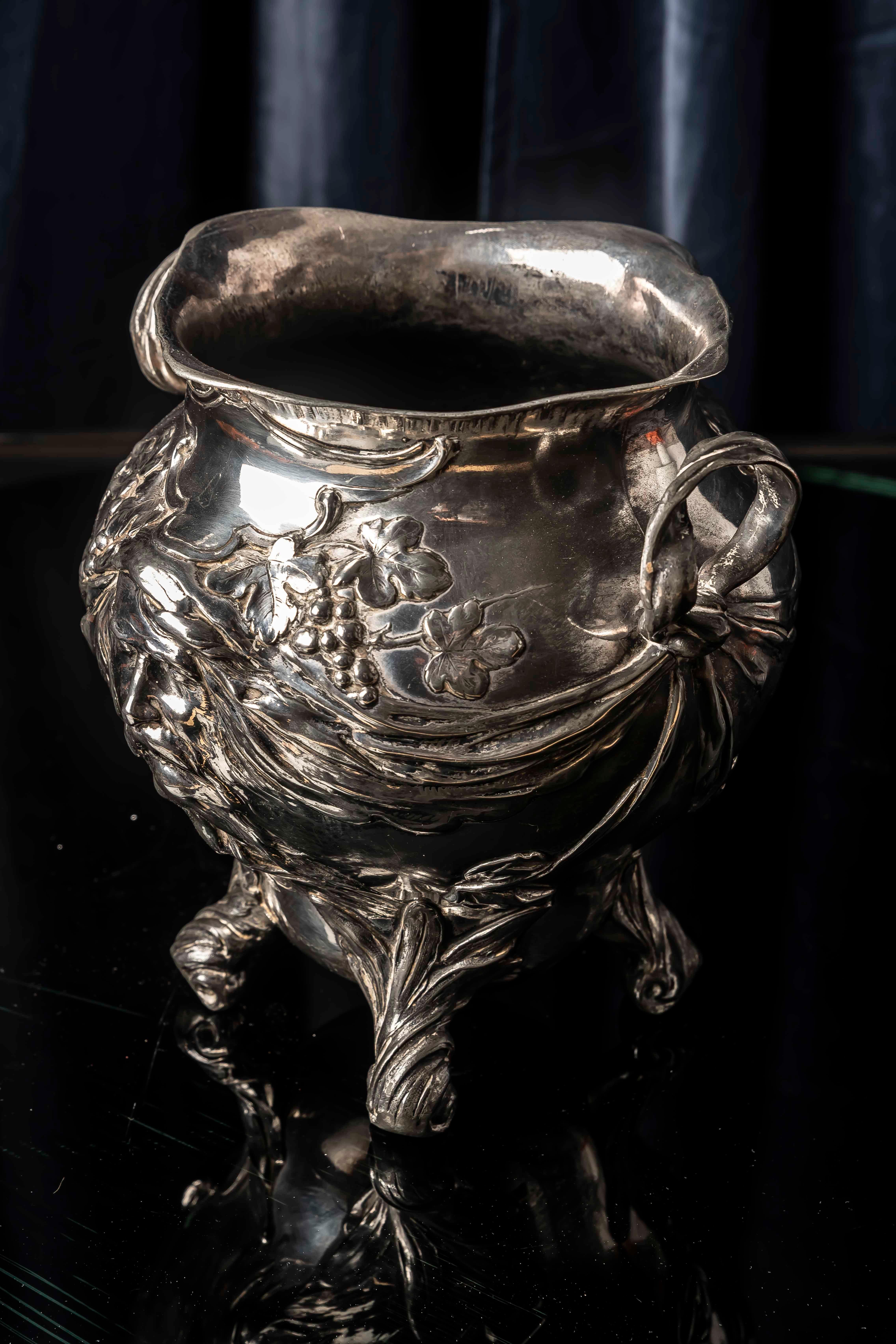 Deutscher Jugendstil Bacchus Sektkühler (20. Jahrhundert) im Angebot