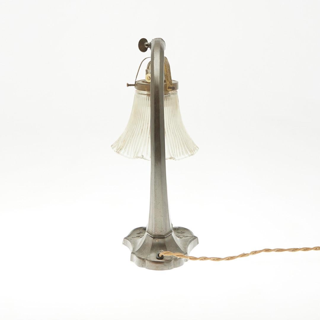 Lampe de bureau allemande en laiton Art nouveau en vente 2