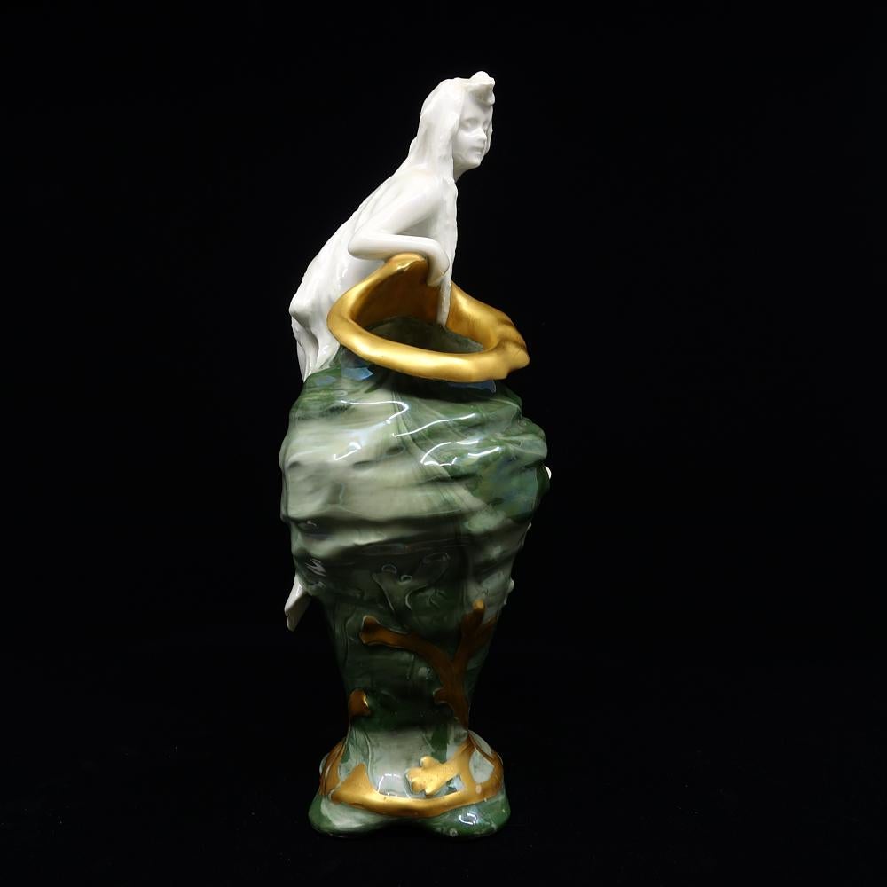 German Art Nouveau Marbleized Porcelain Figural Vase Kronach Rosenthal 1900 For Sale 4