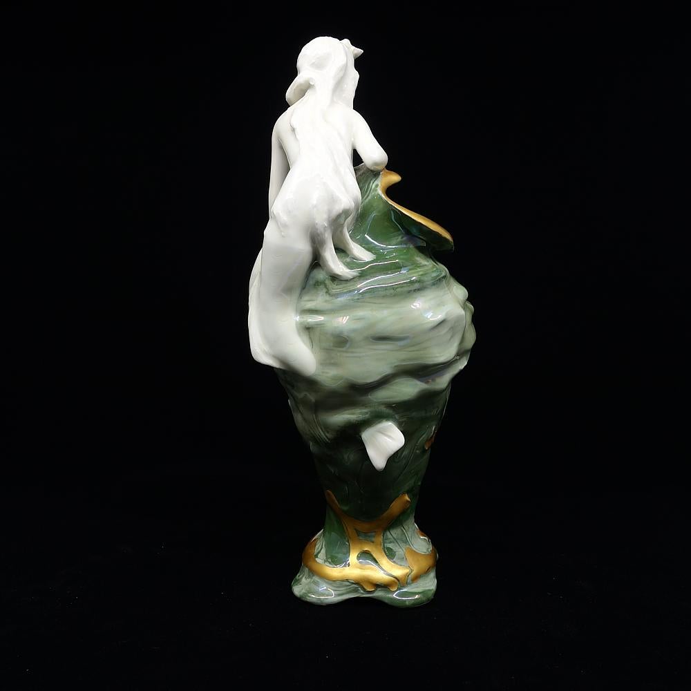 German Art Nouveau Marbleized Porcelain Figural Vase Kronach Rosenthal 1900 For Sale 2