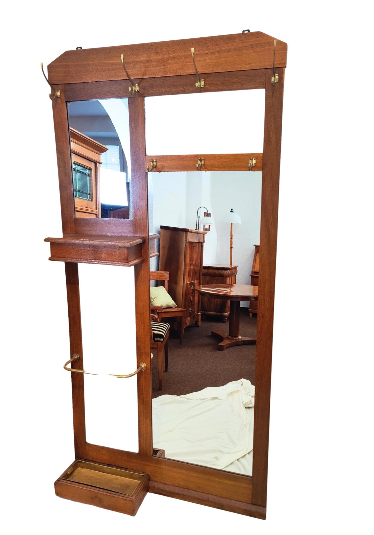 German Art Nouveau Oakwood Wall Coat Rack For Sale 1