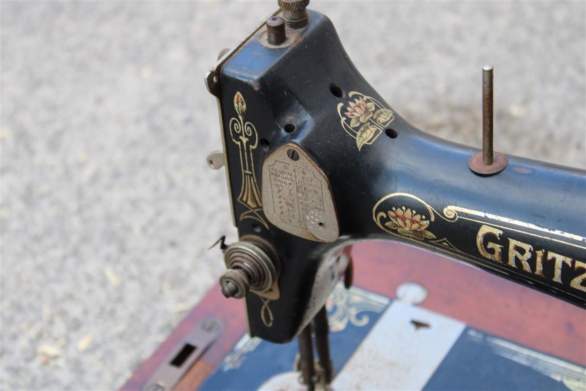 German Art Nouveau Portable Sewing Machine 1890 GRITZNER Germany  For Sale 2