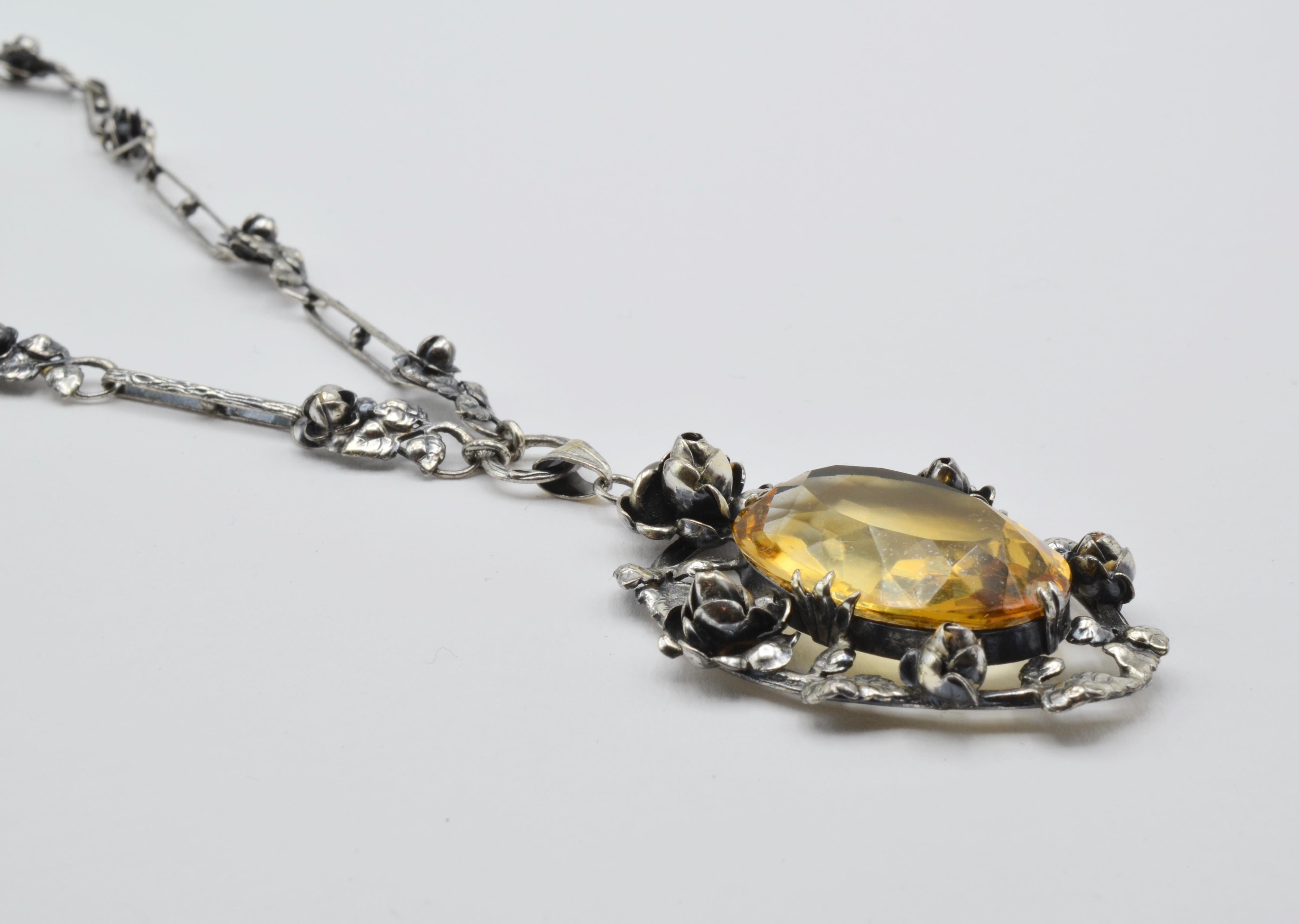 German Art Nouveau Silver Necklace Flower Oval Citrine In Excellent Condition For Sale In Berkeley, CA