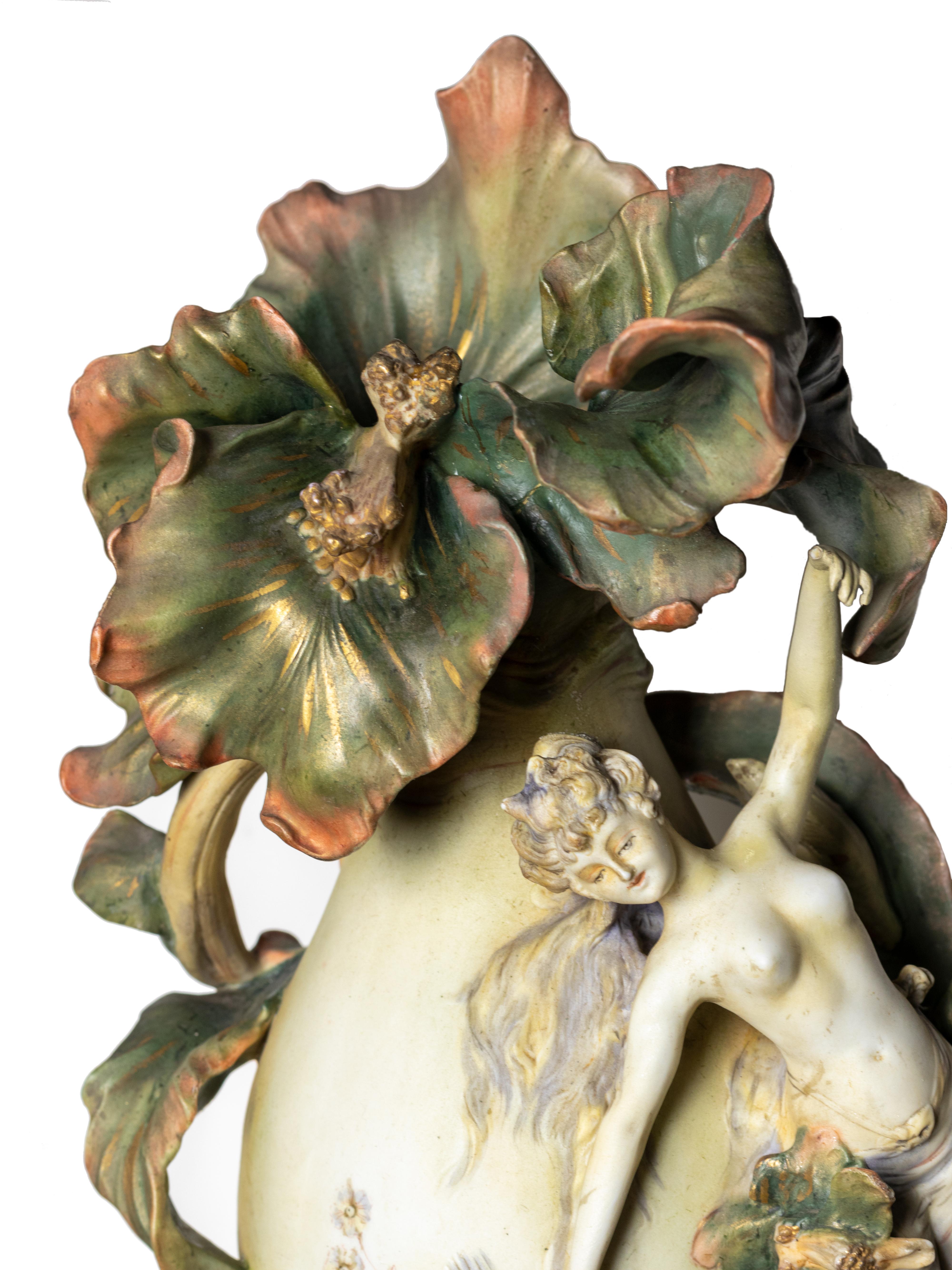 Vaso Art Nouveau tedesco di Karl Ens Volkstedt, (fine XIX secolo) in vendita 6