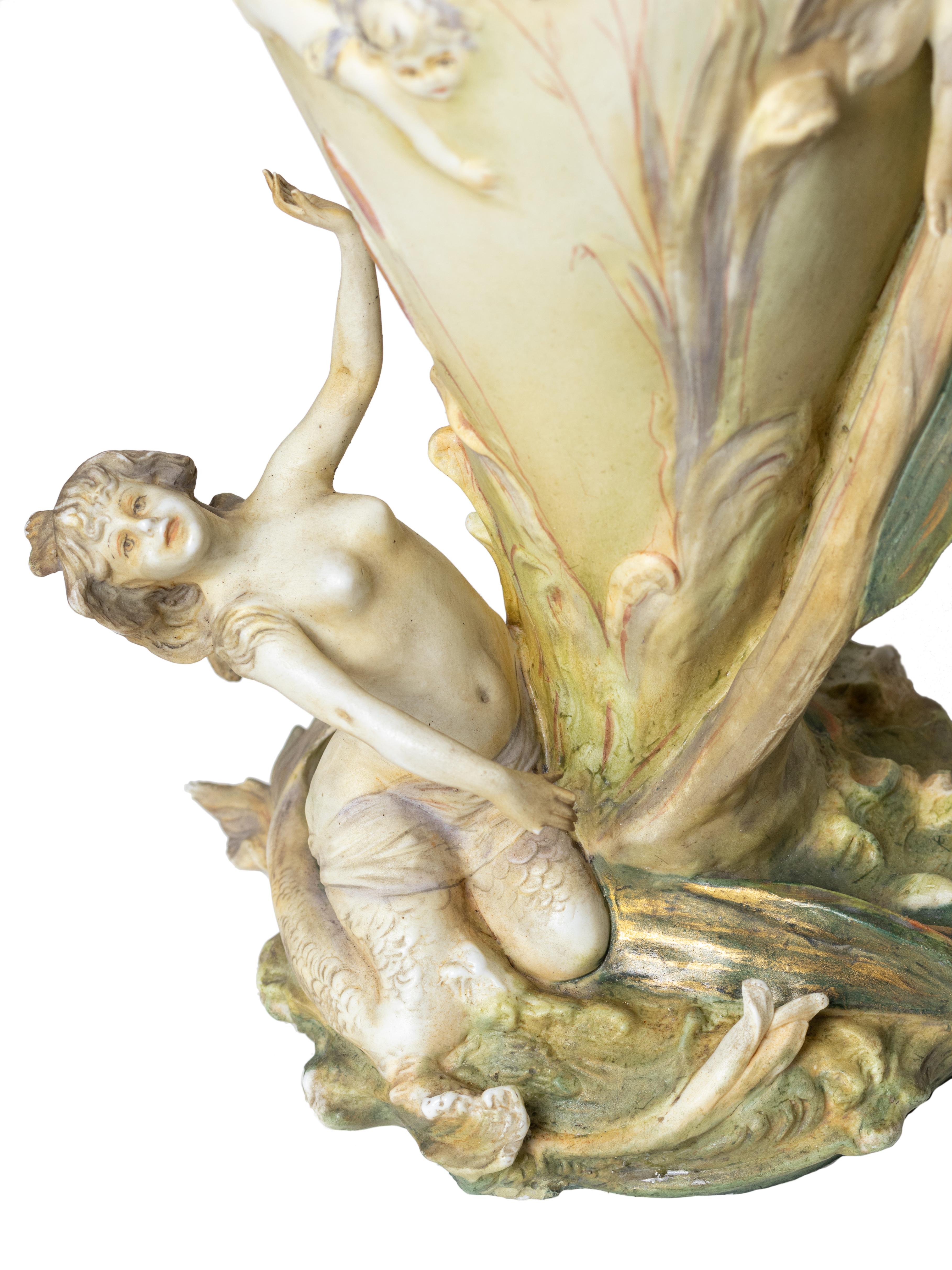 Vaso Art Nouveau tedesco di Karl Ens Volkstedt, (fine XIX secolo) In condizioni buone in vendita a Lisbon, PT