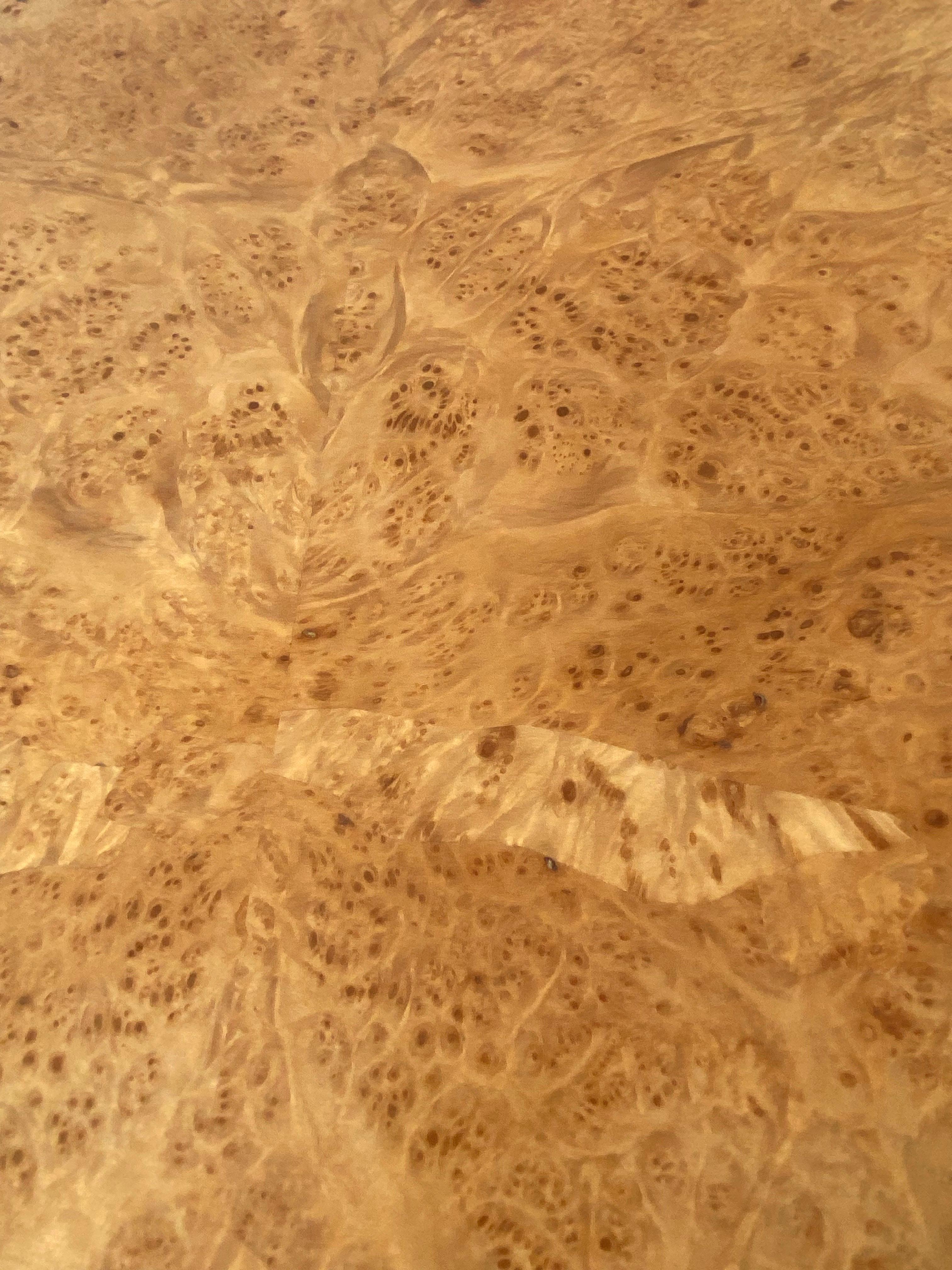 Table basse moderniste allemande Art Déco en bois de chêne et placage de bois par Bruno Paul 1920 en vente 9