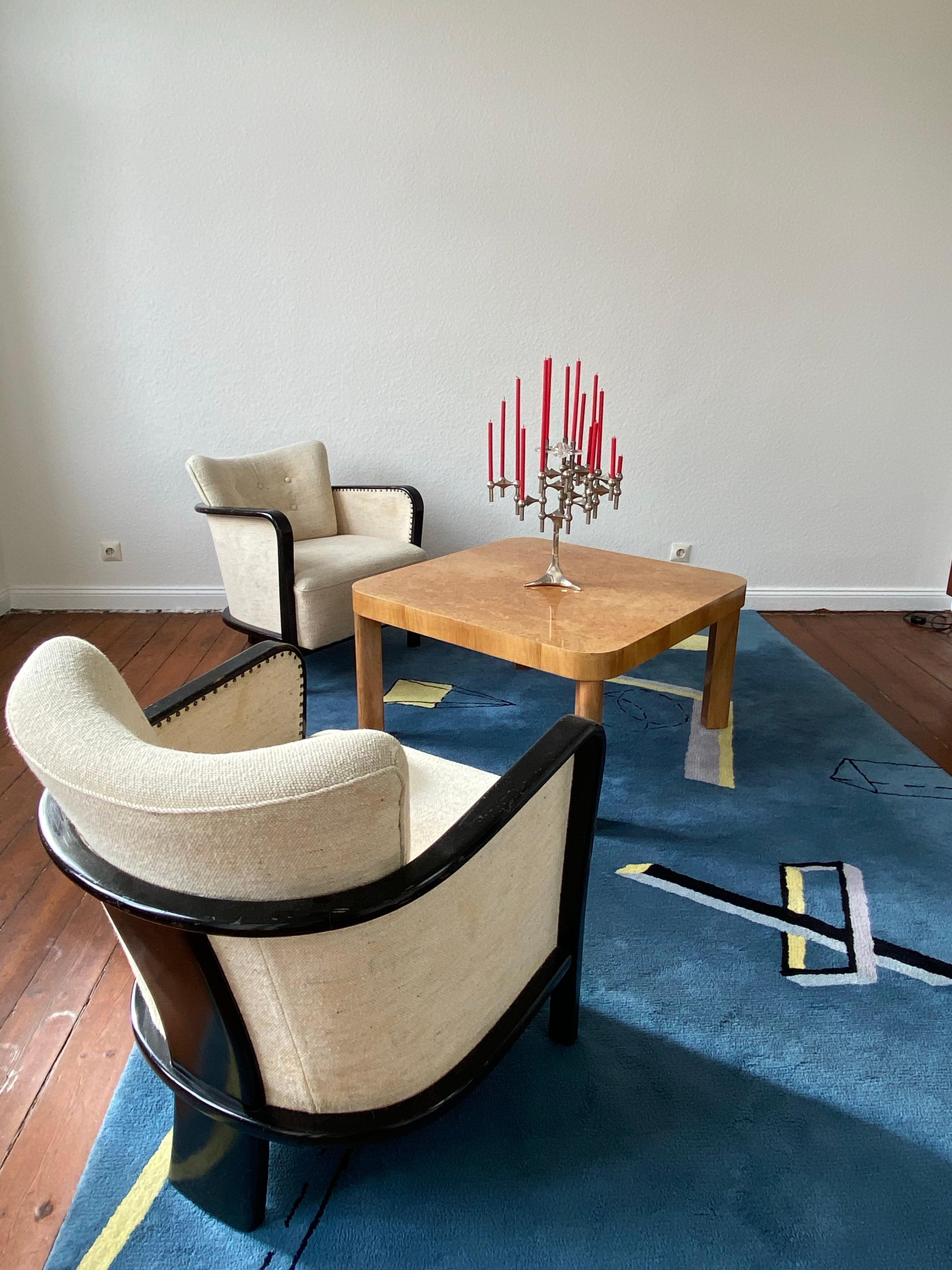 Table basse moderniste allemande Art Déco en bois de chêne et placage de bois par Bruno Paul 1920 Bon état - En vente à Halle, DE