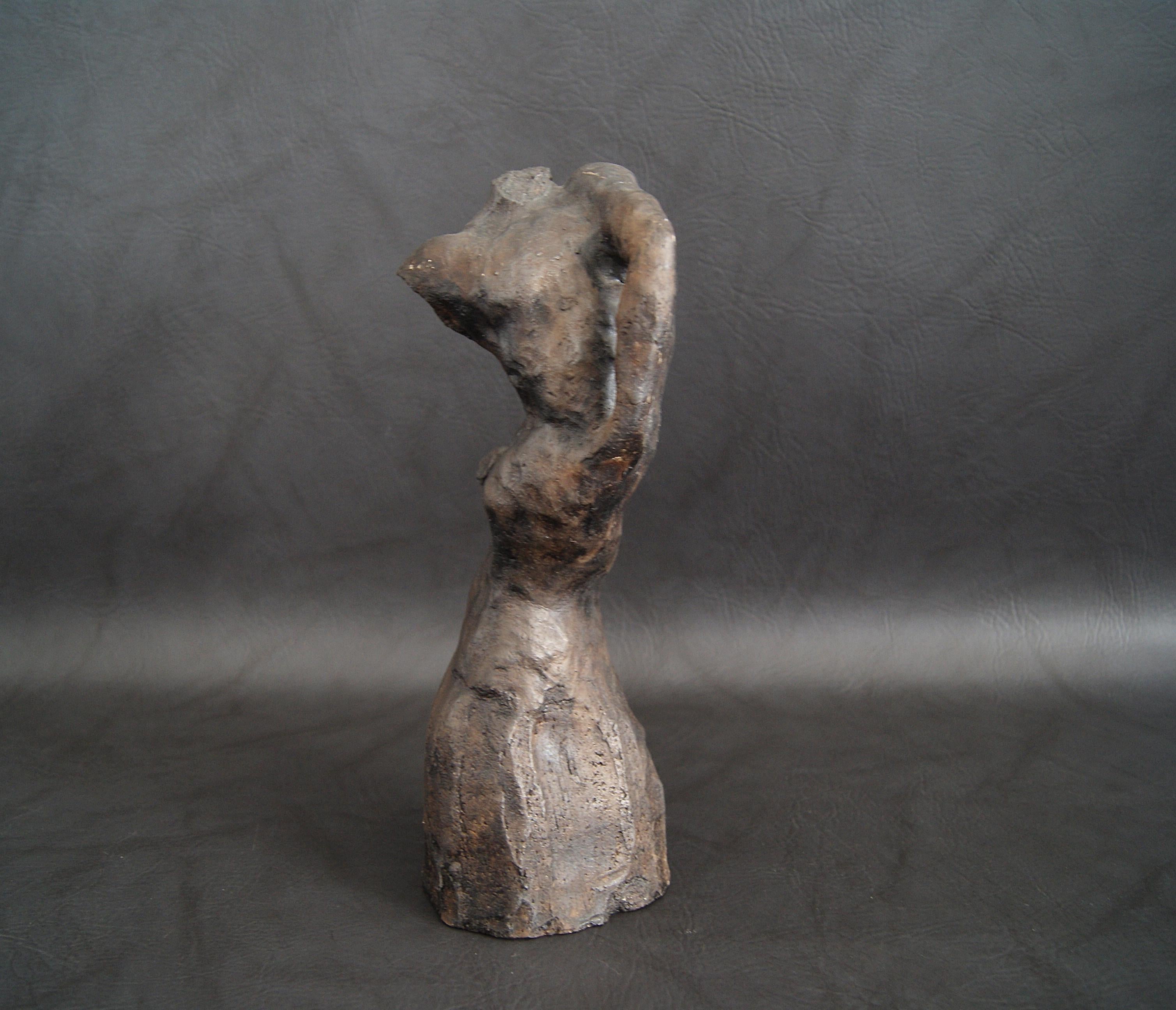 Hand-formed sculpture made of plaster of Paris with patinated bronze by the German artist TADÄUS from the series formless body shapes from 2002. A very decorative one-off piece that invites you to interpret. The natural materials and colors adapt to