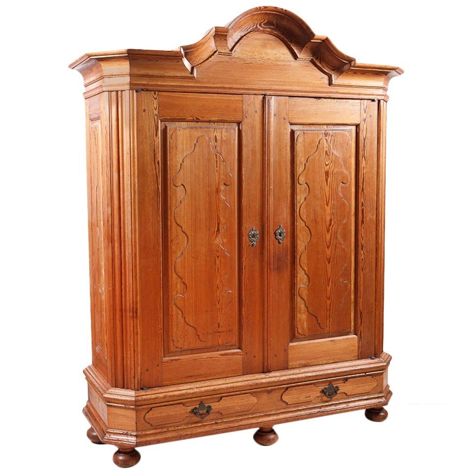 German Baroque Armoire in Kiefer Pine with Arched Bonnet, circa 1790