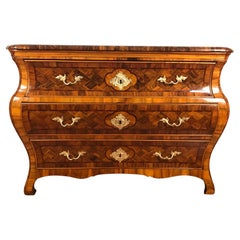 German Baroque Chest of Drawers, 1750, walnut
