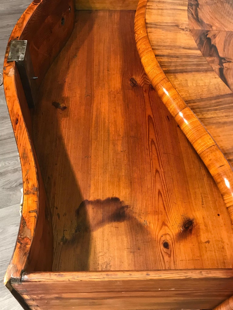 German Baroque Dresser, Dresden, 18th Century For Sale at 1stDibs | german  dresser, image size:768x1024