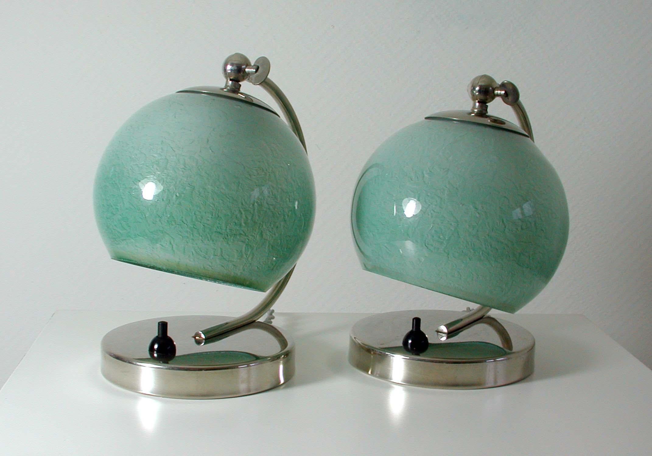 German Bauhaus Art Deco Chrome Table Lamps Mint Opal Shades, Set of 2, 1930s In Good Condition In NUEMBRECHT, NRW