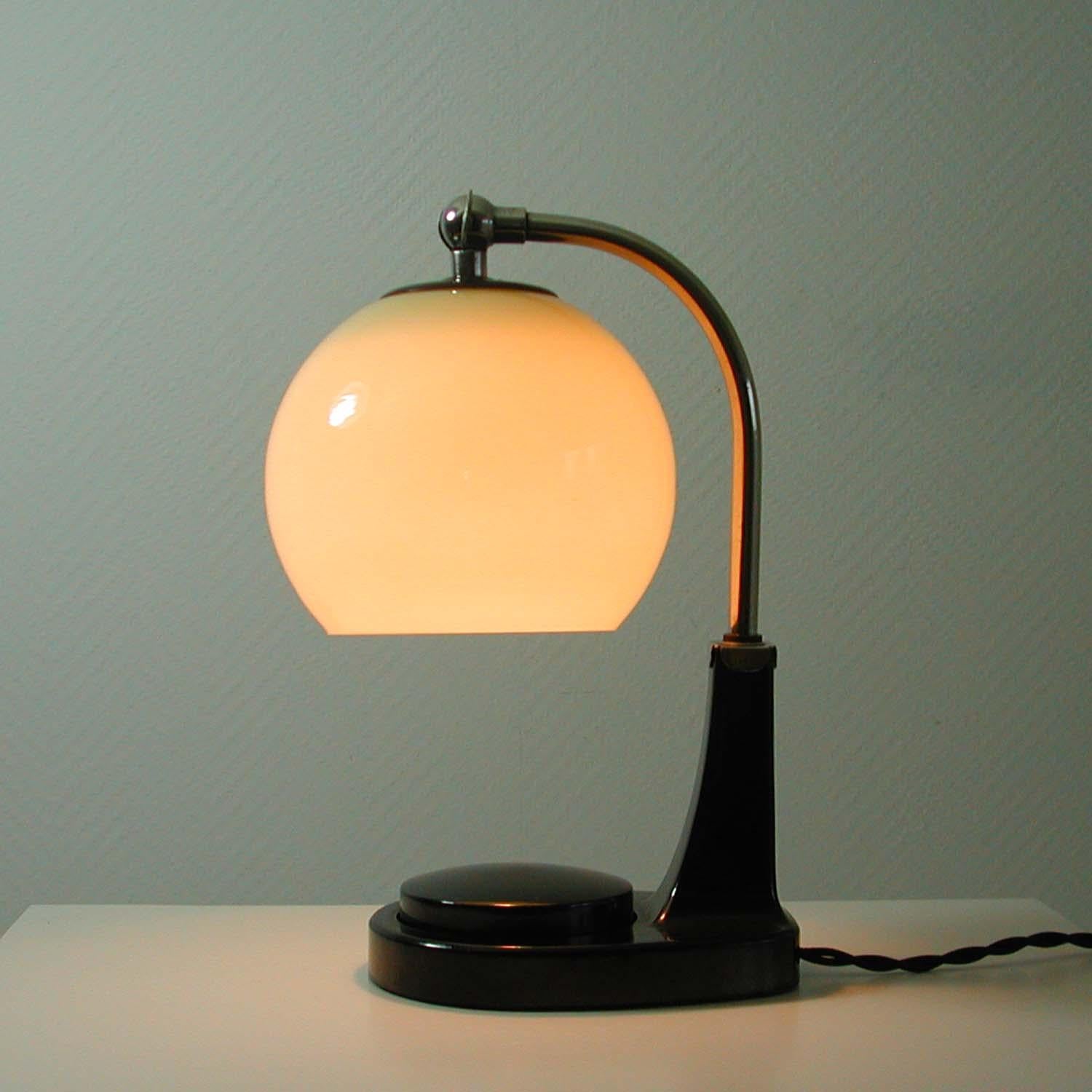 German Bauhaus Marianne Brandt Bakelite and Opal Touch Light Table Desk Lamp 8